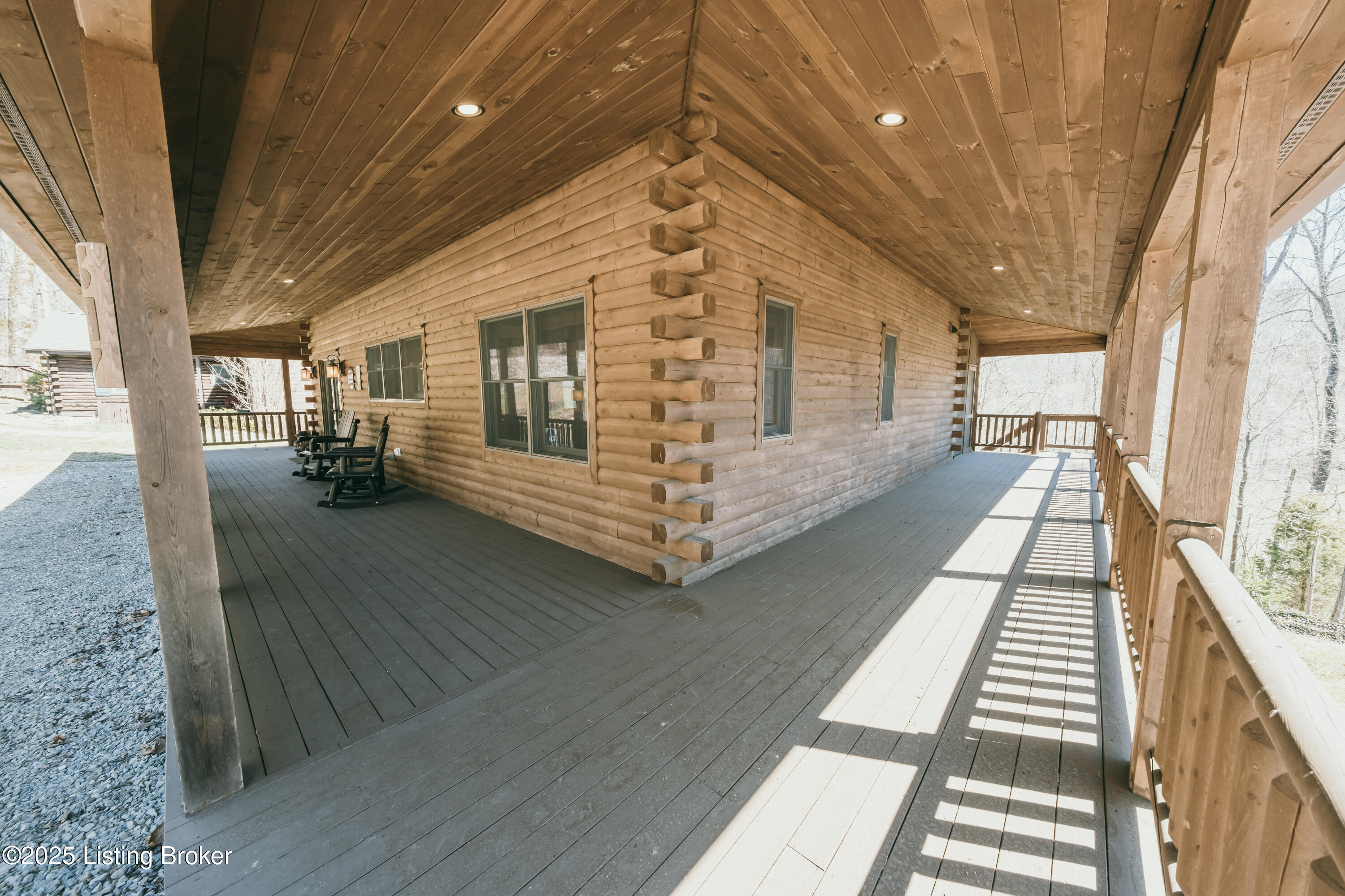 387 Timberlake Ln, McDaniels