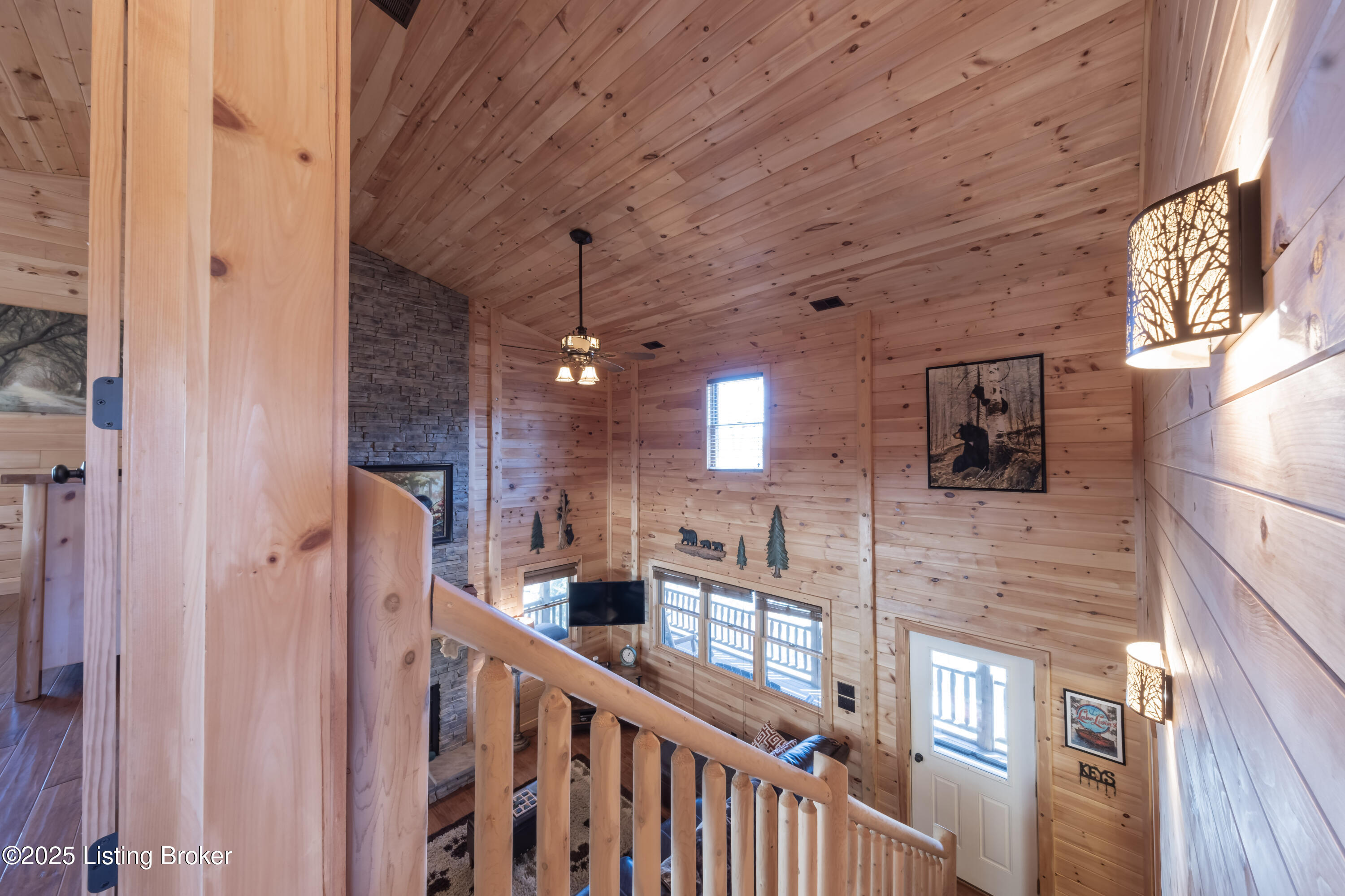 387 Timberlake Ln, McDaniels