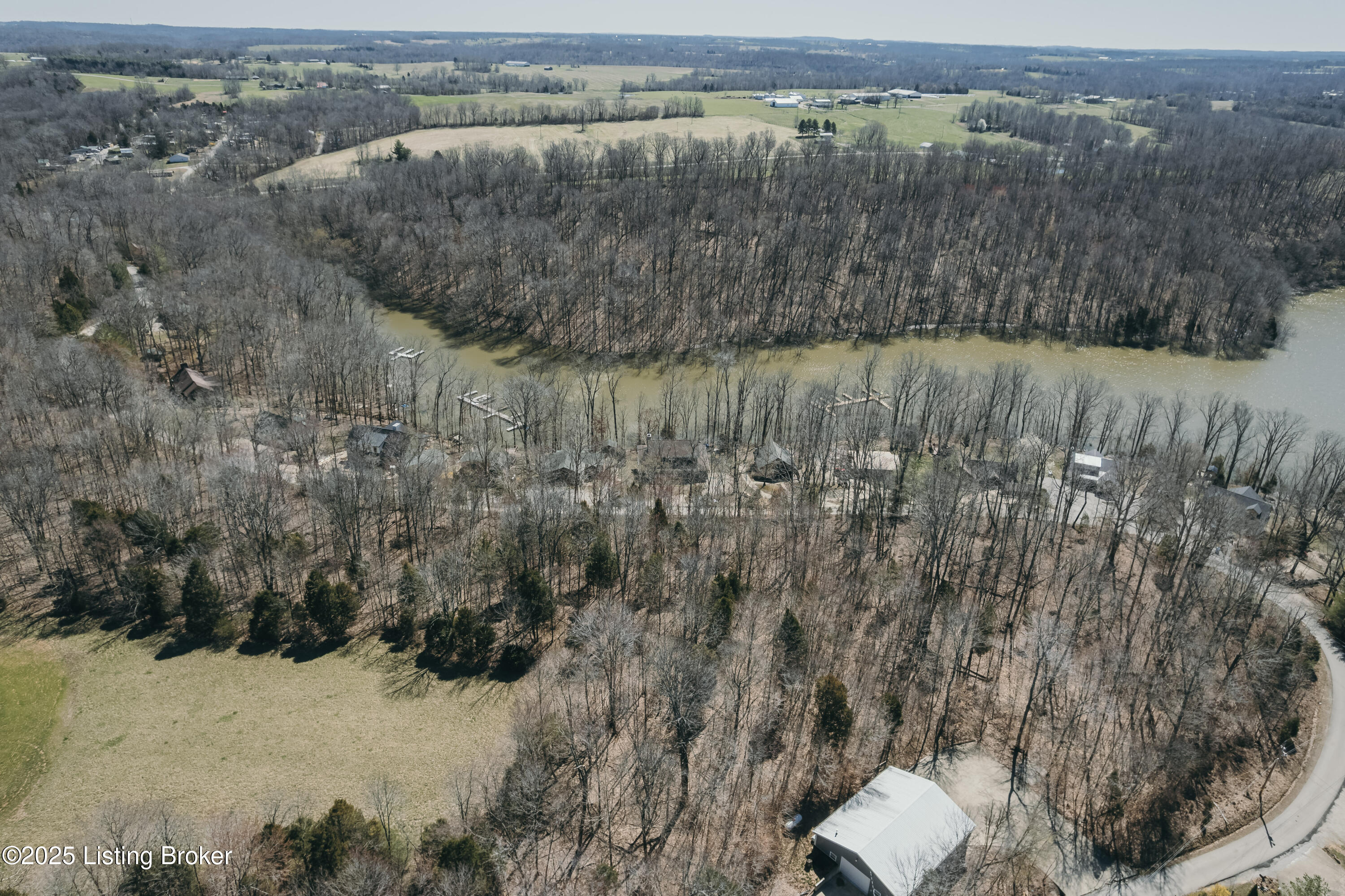 387 Timberlake Ln, McDaniels