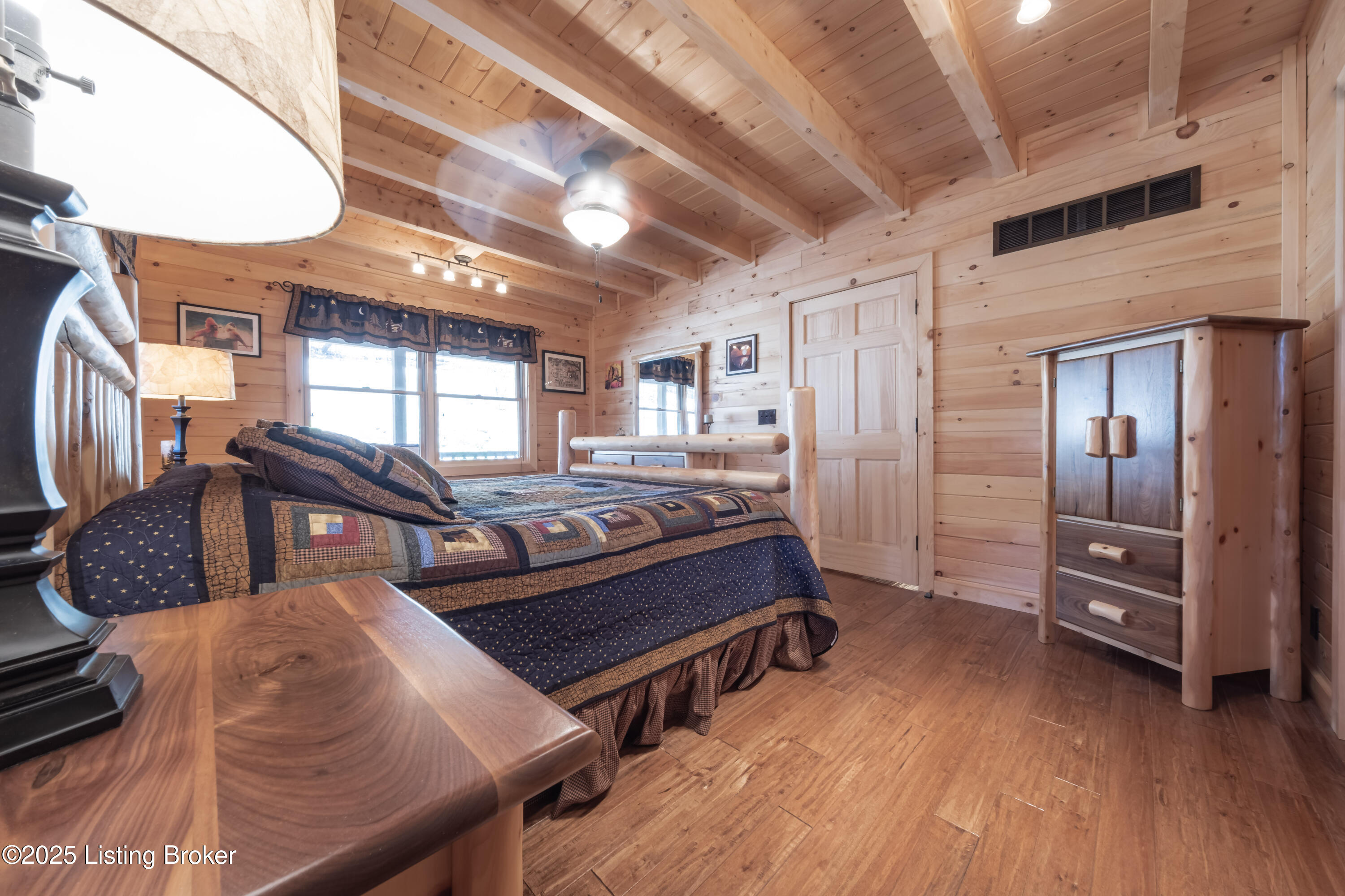 387 Timberlake Ln, McDaniels