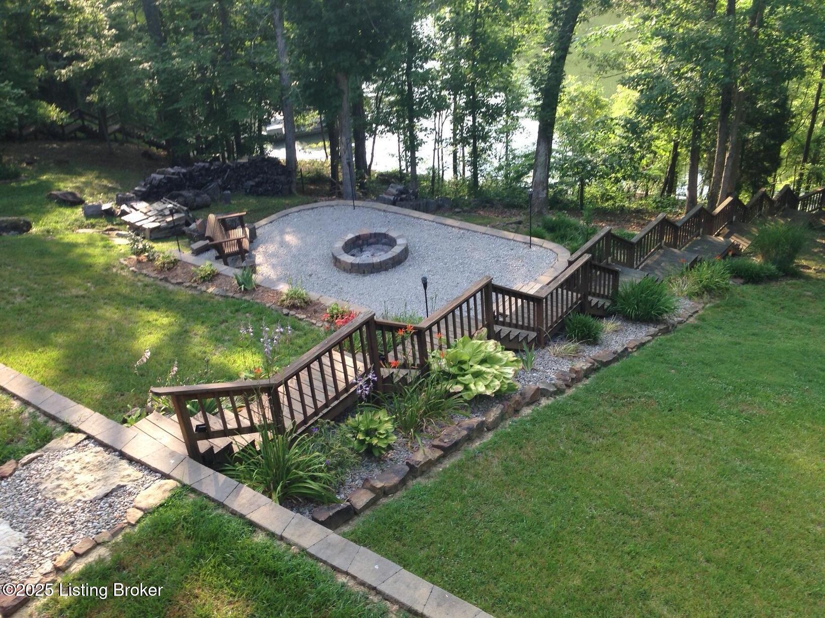 387 Timberlake Ln, McDaniels