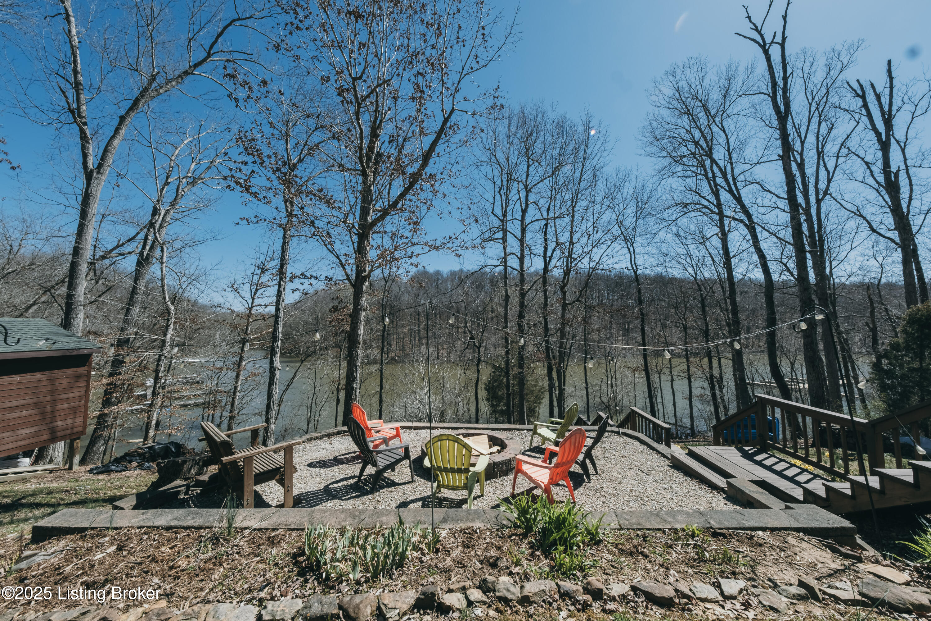 387 Timberlake Ln, McDaniels