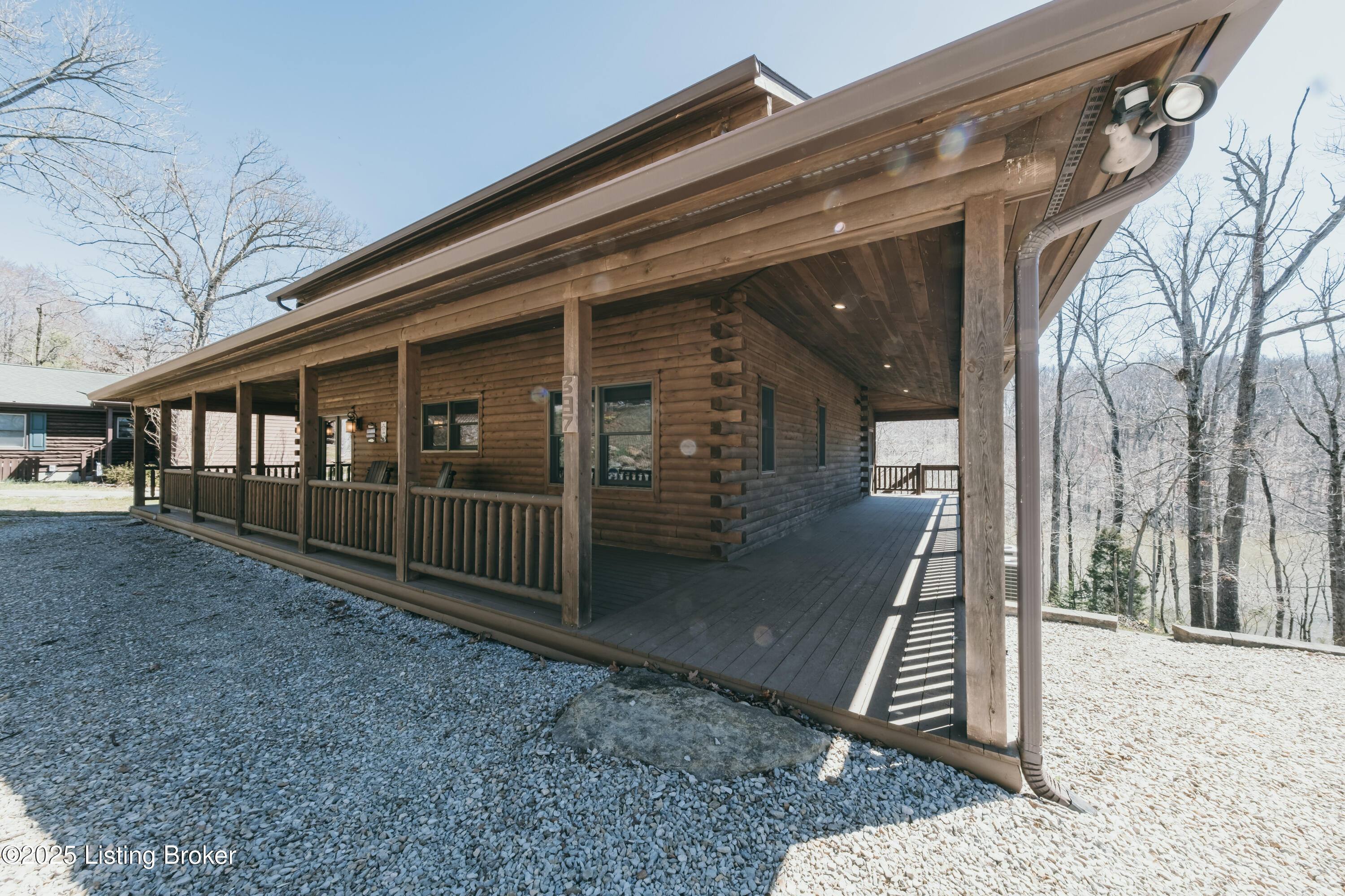 387 Timberlake Ln, McDaniels
