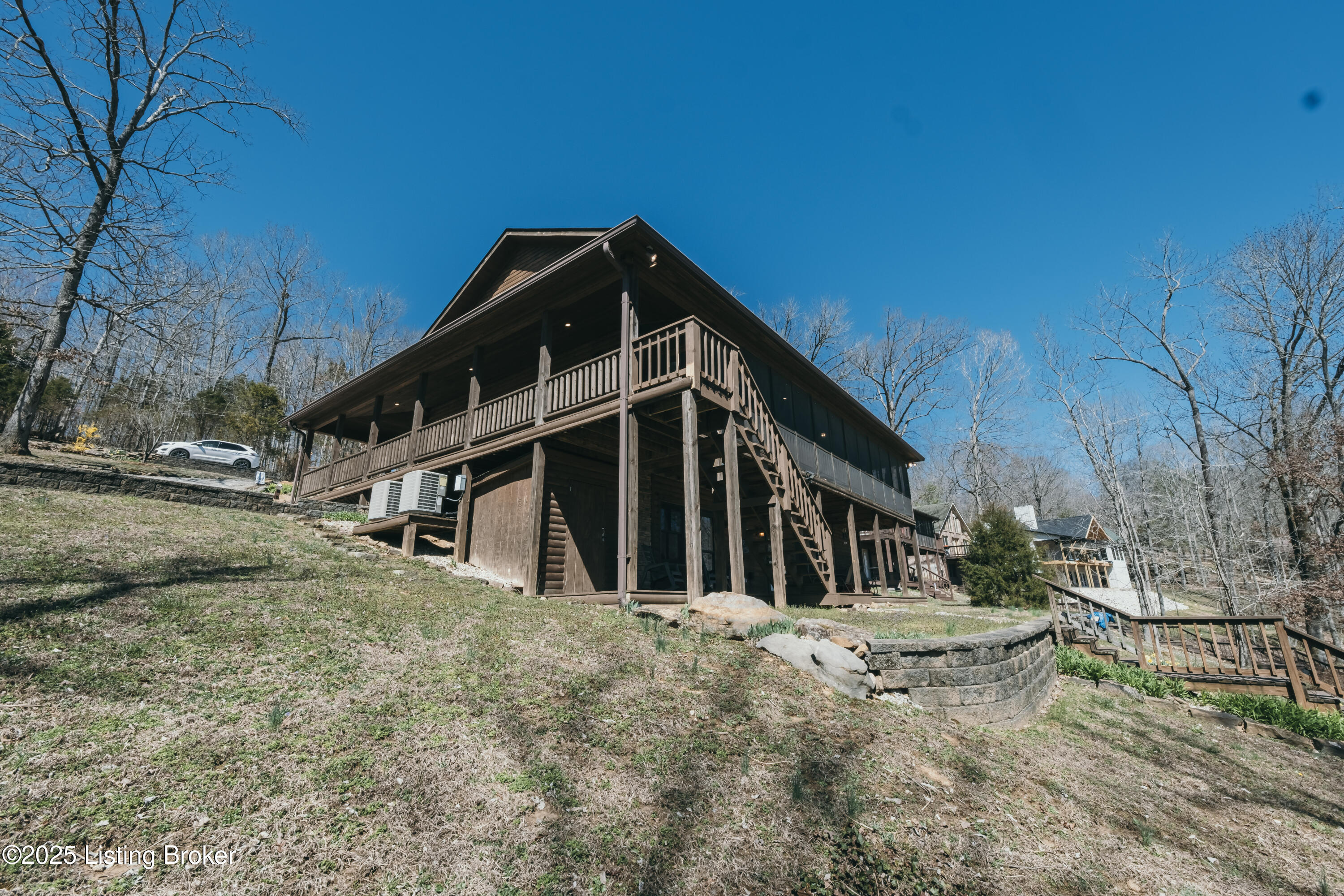 387 Timberlake Ln, McDaniels