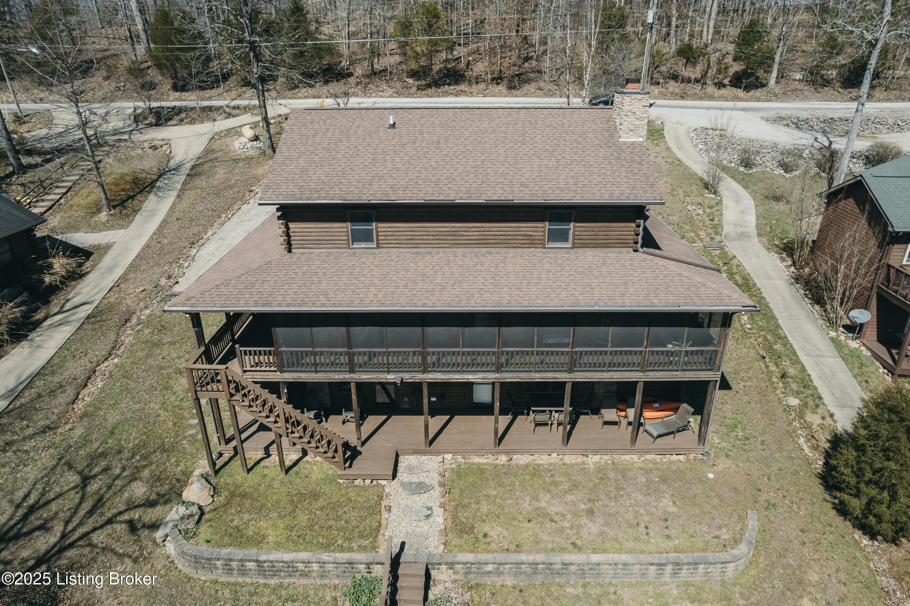387 Timberlake Ln, McDaniels