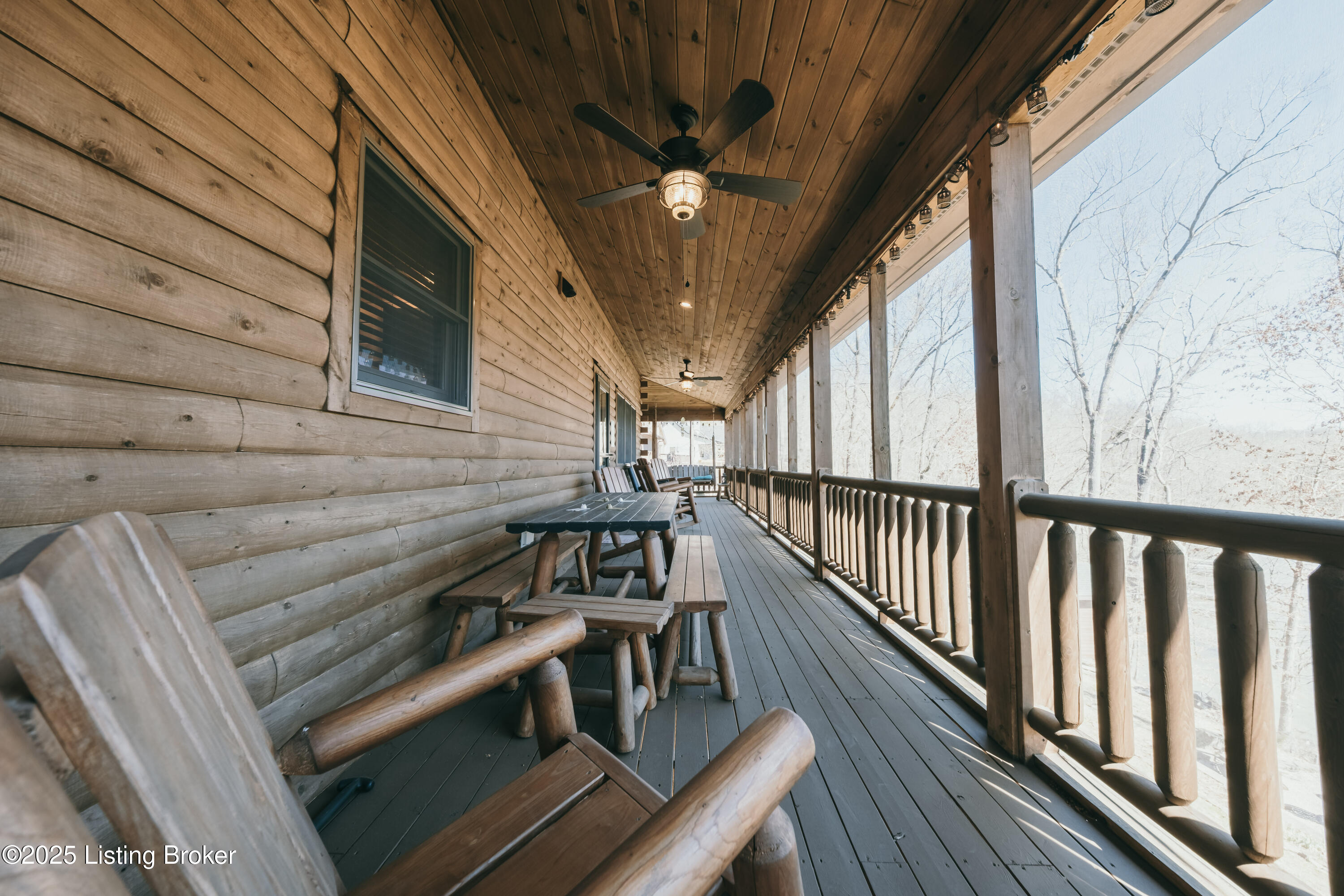 387 Timberlake Ln, McDaniels