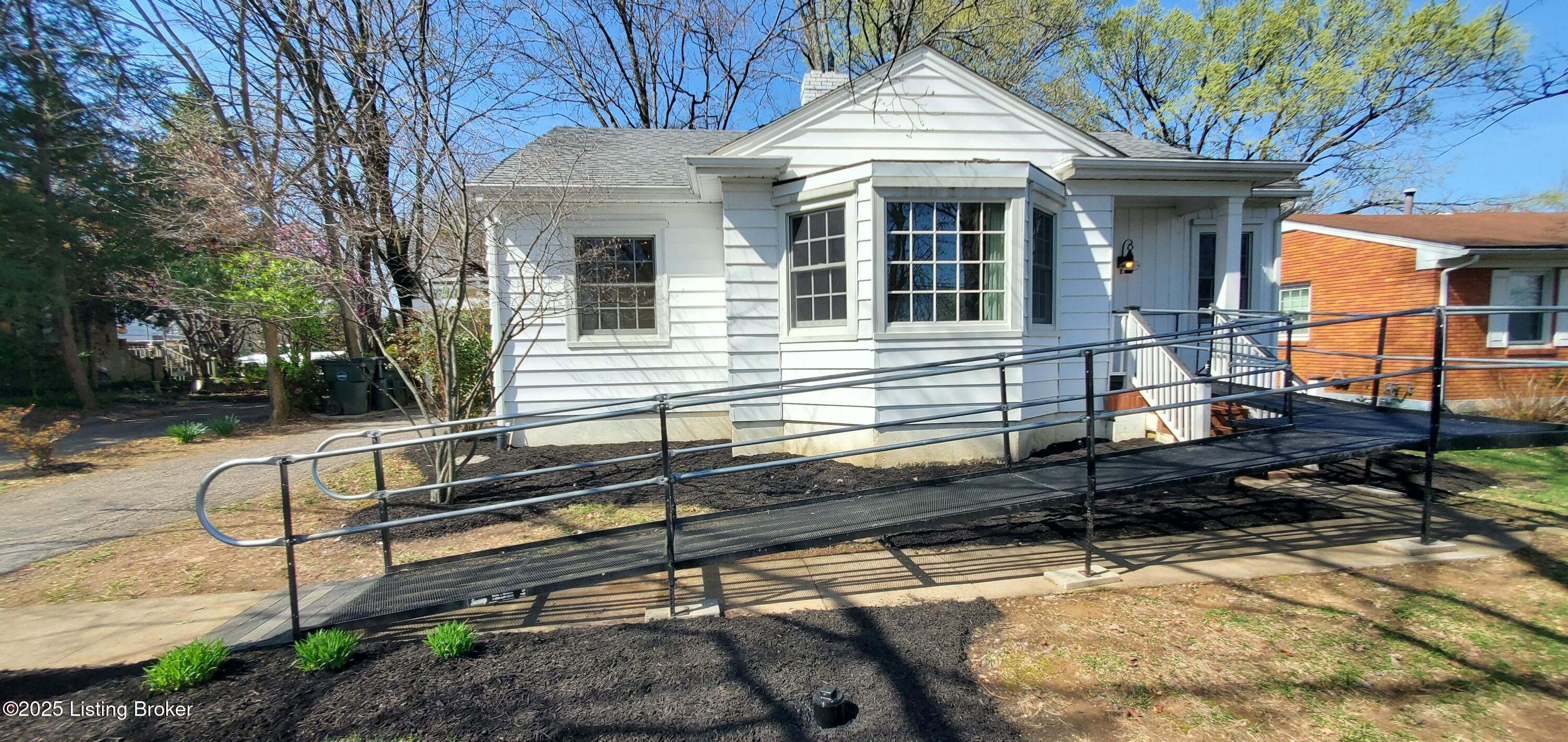 3008 Pelham Ct