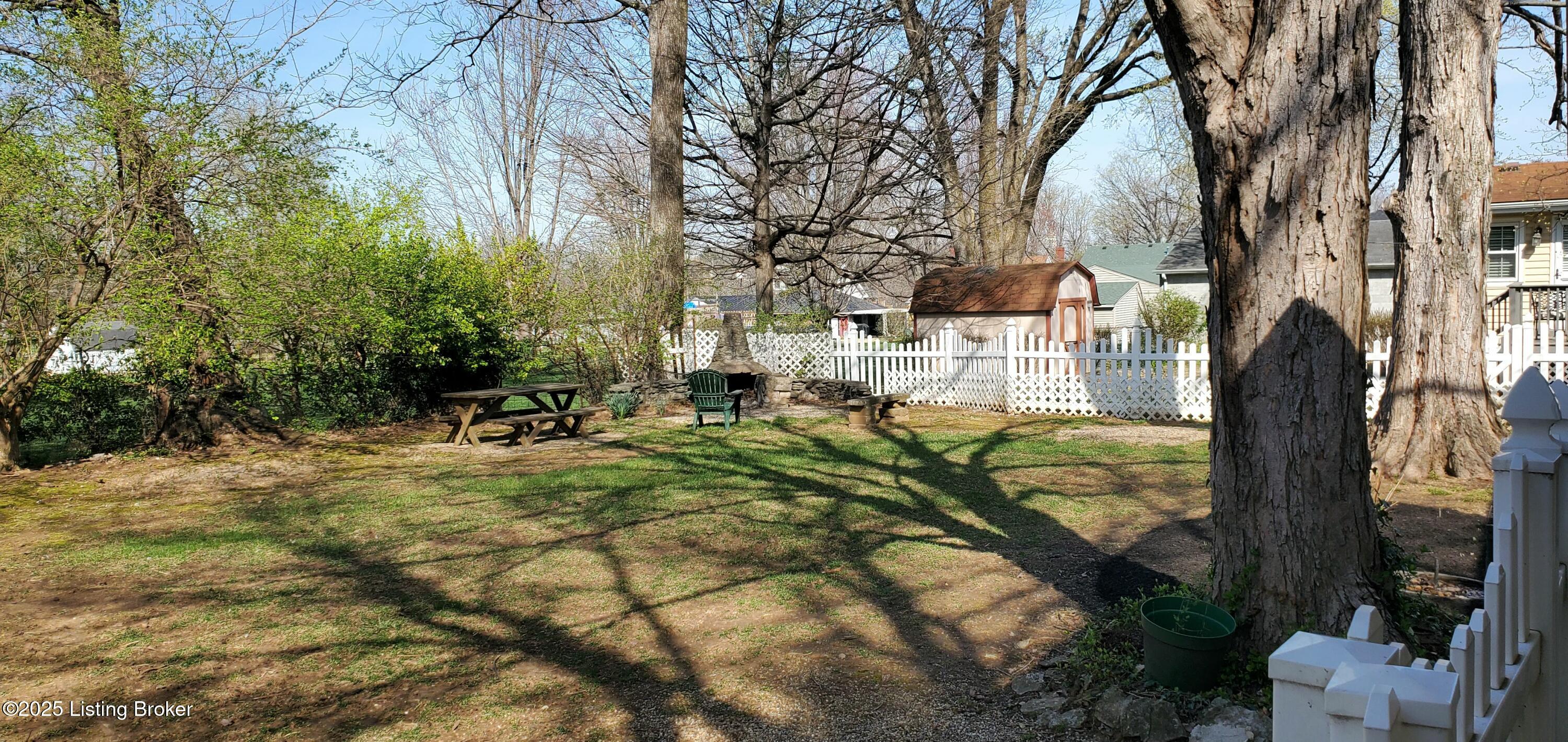 3008 Pelham Ct
