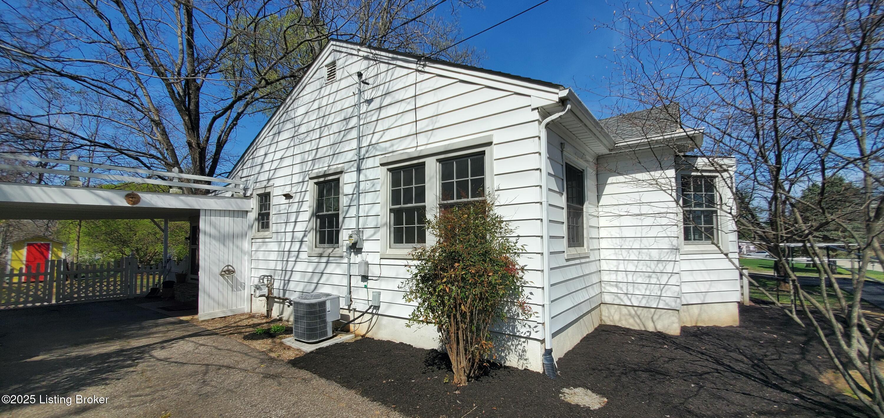 3008 Pelham Ct