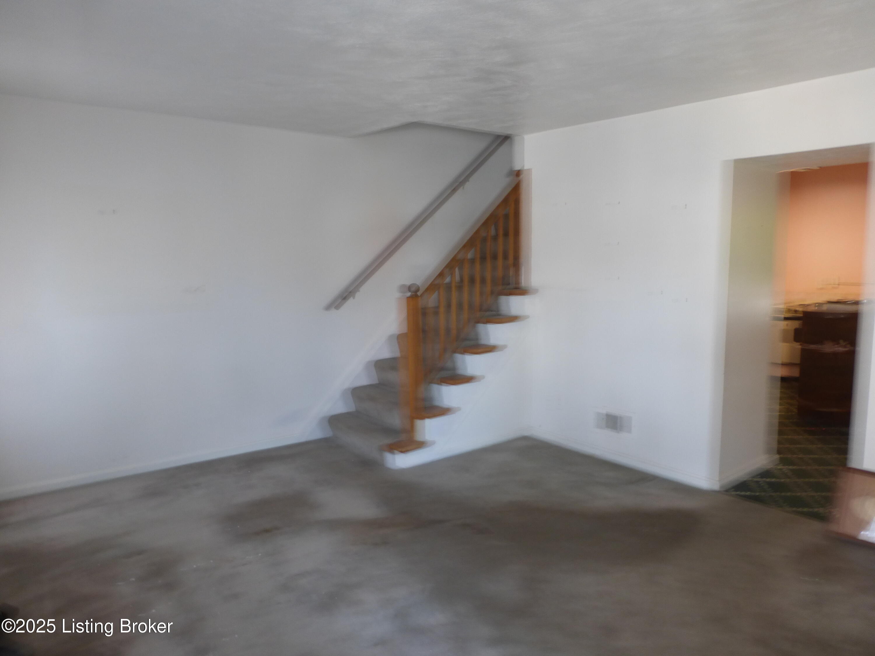 3410 Chauncey Ave