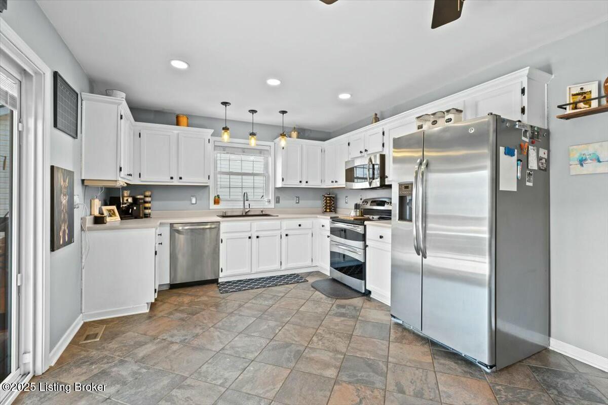 1227 Cottonwood Ct