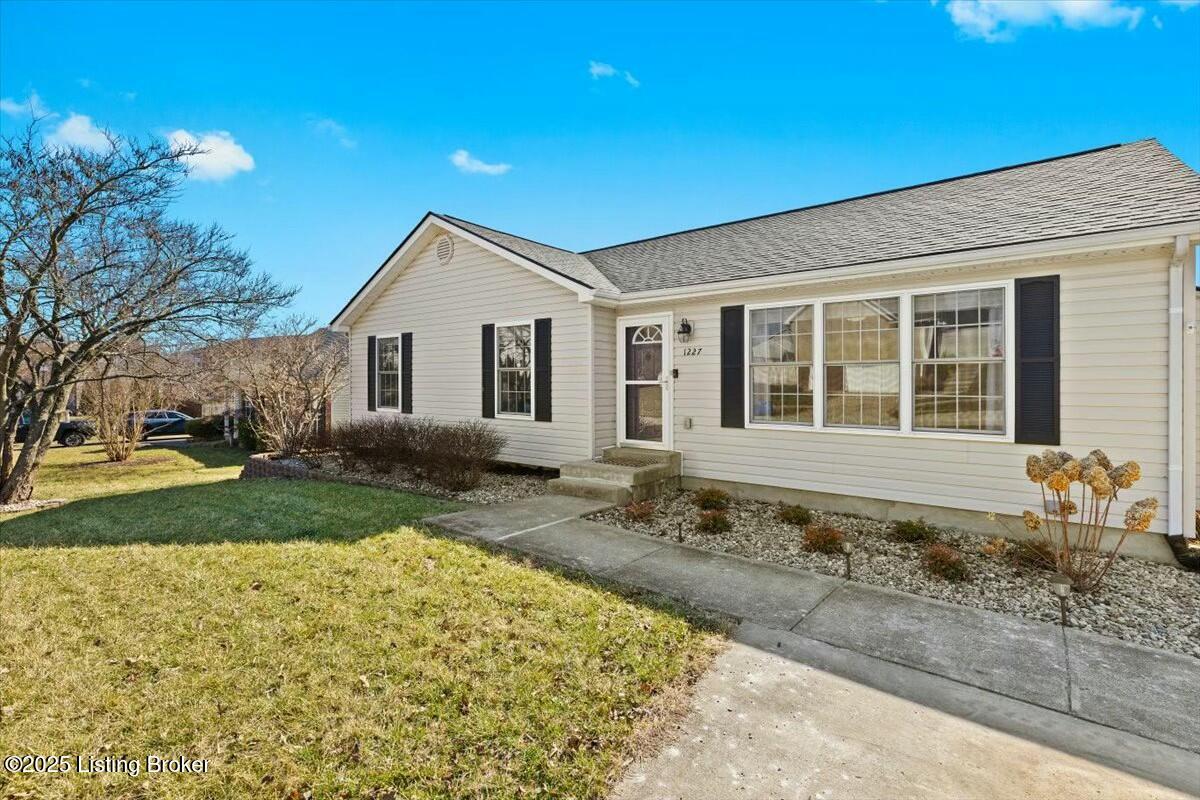 1227 Cottonwood Ct
