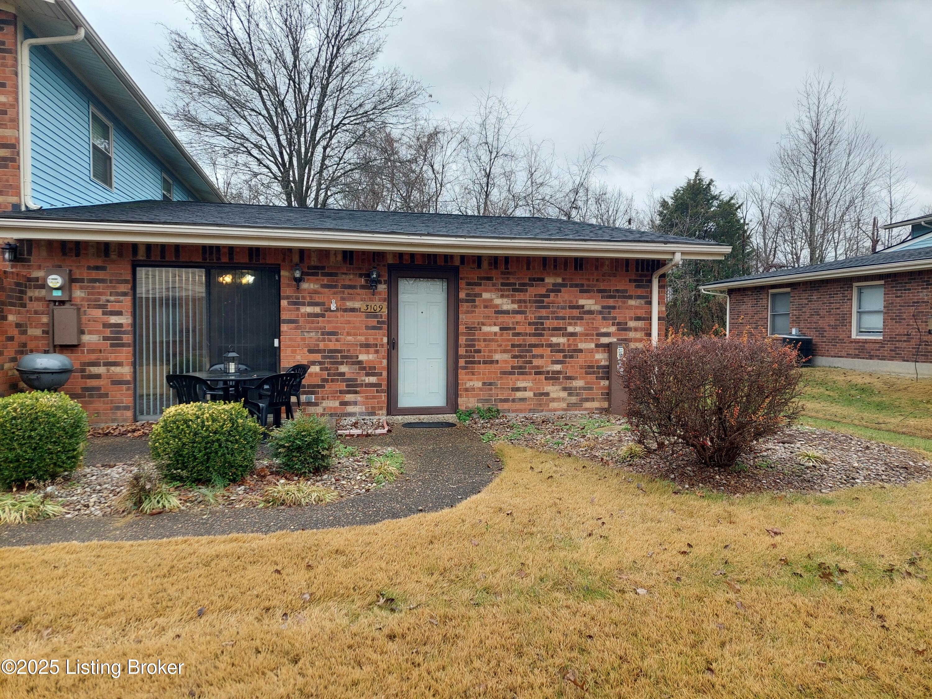 3109 Valleyside Ct