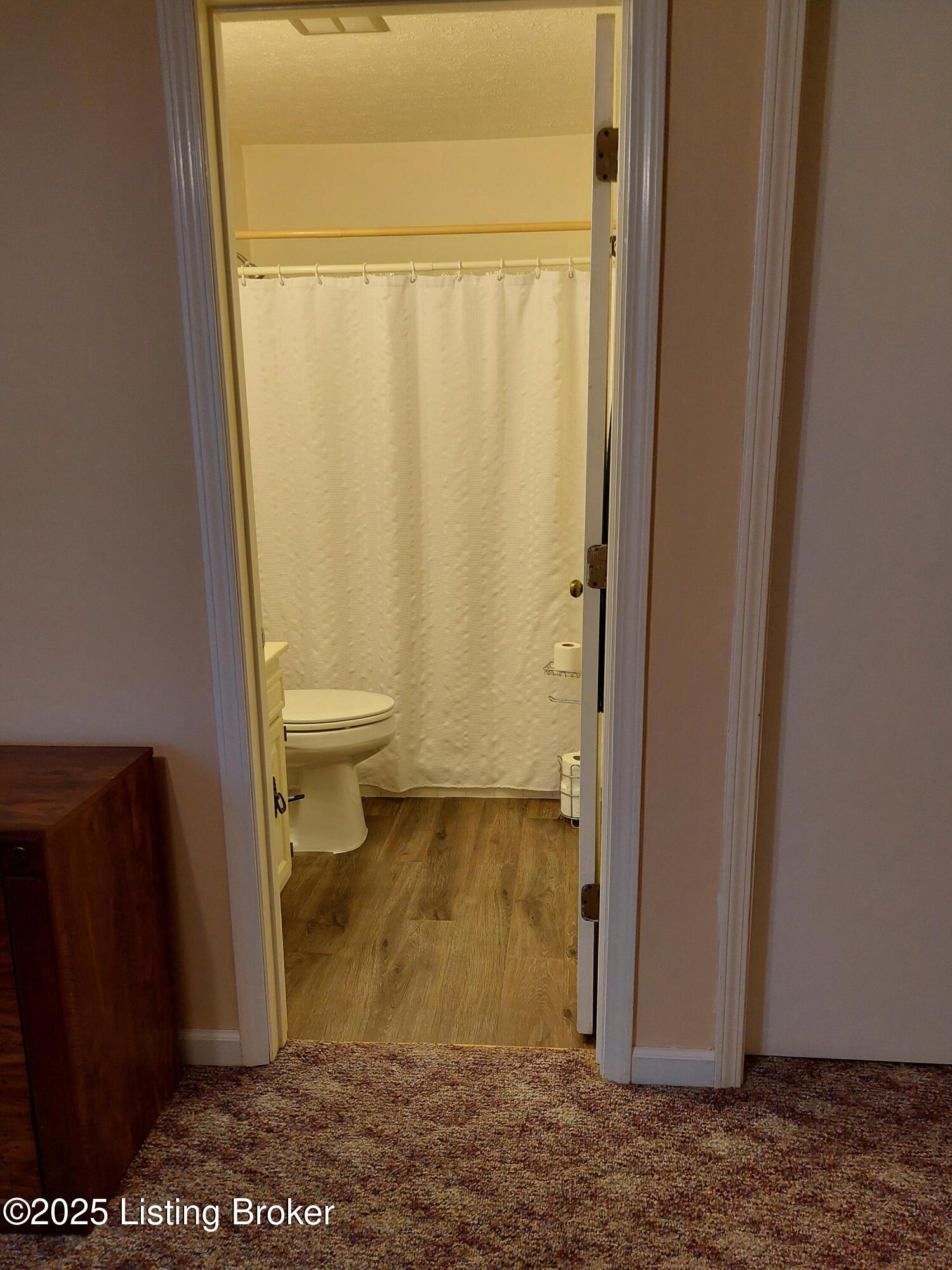 3109 Valleyside Ct