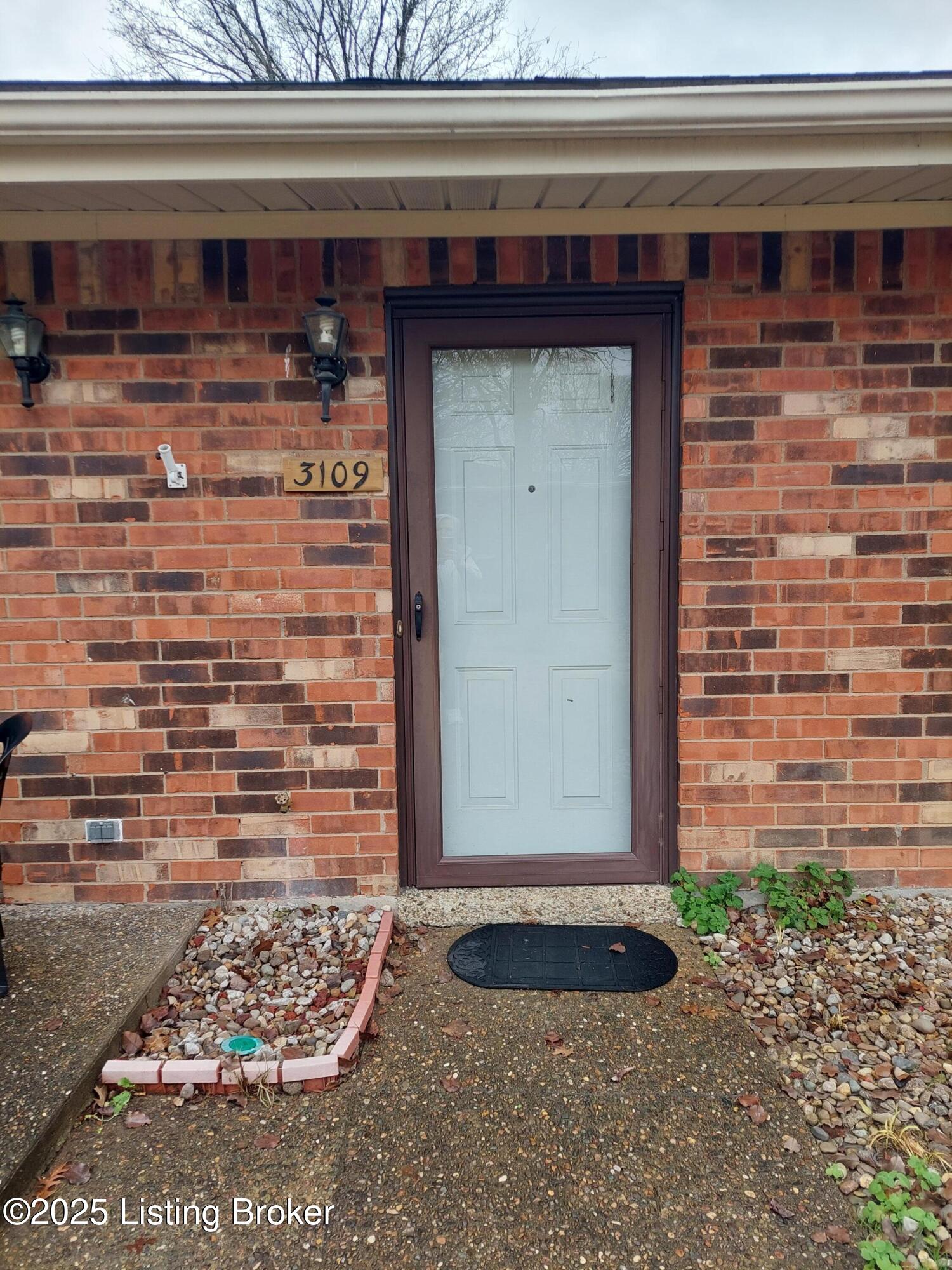 3109 Valleyside Ct