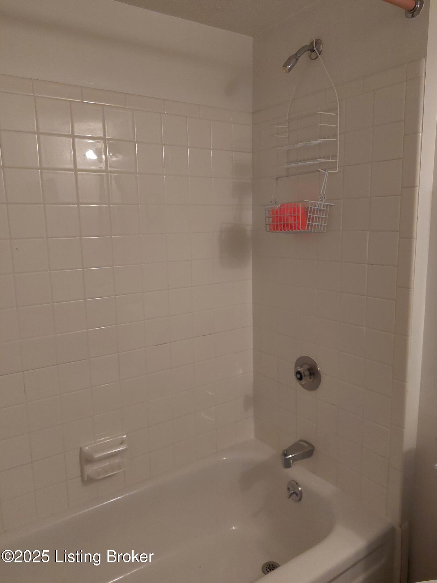 3109 Valleyside Ct