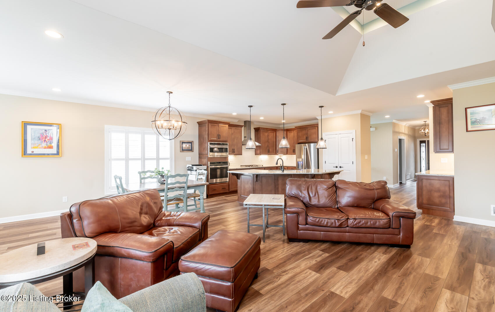 2416 Middle Creek Ct