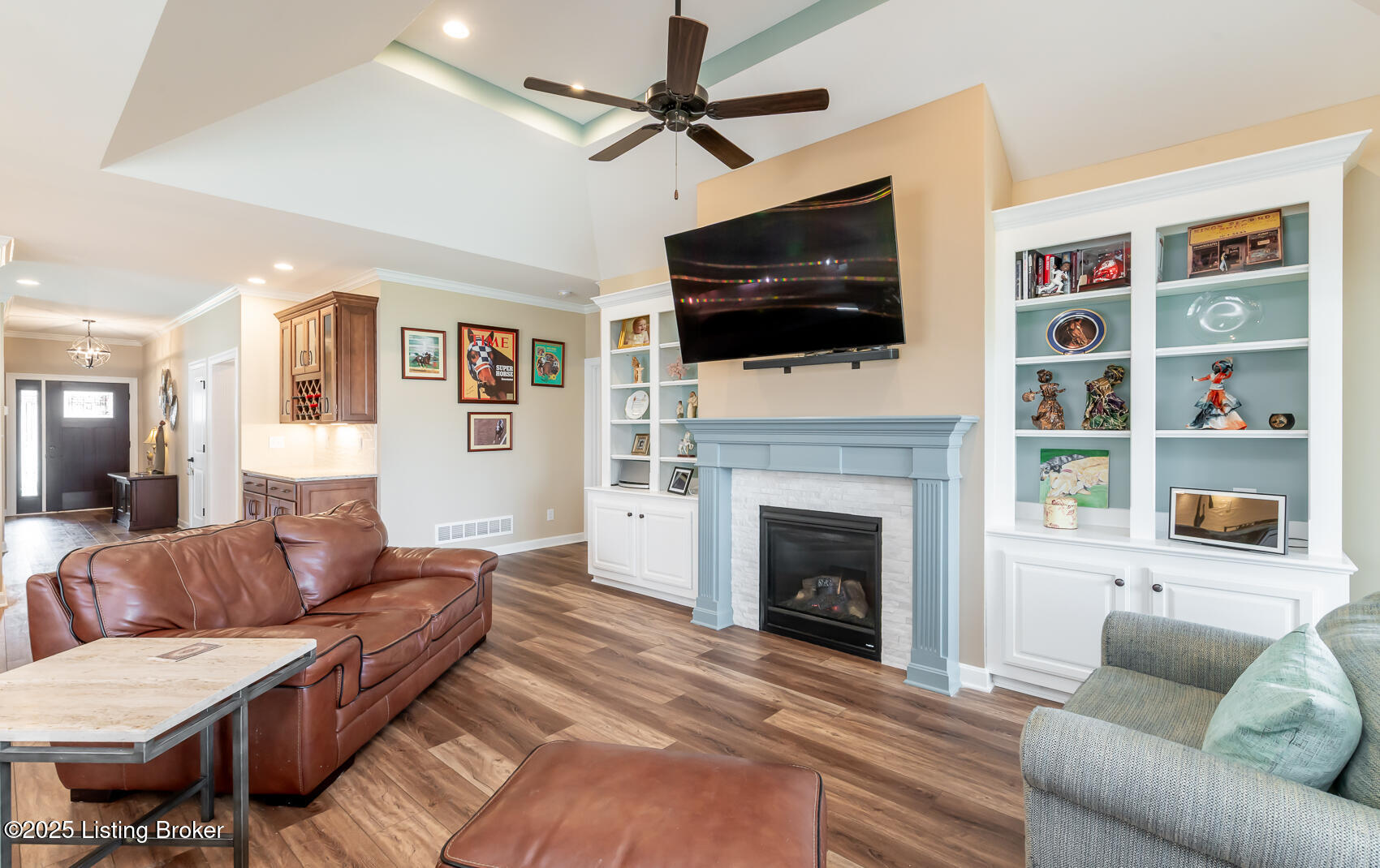 2416 Middle Creek Ct