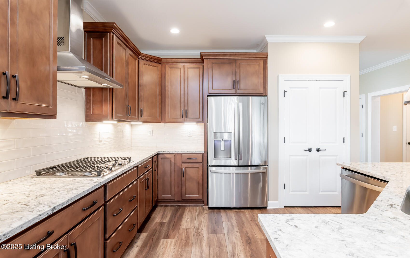2416 Middle Creek Ct