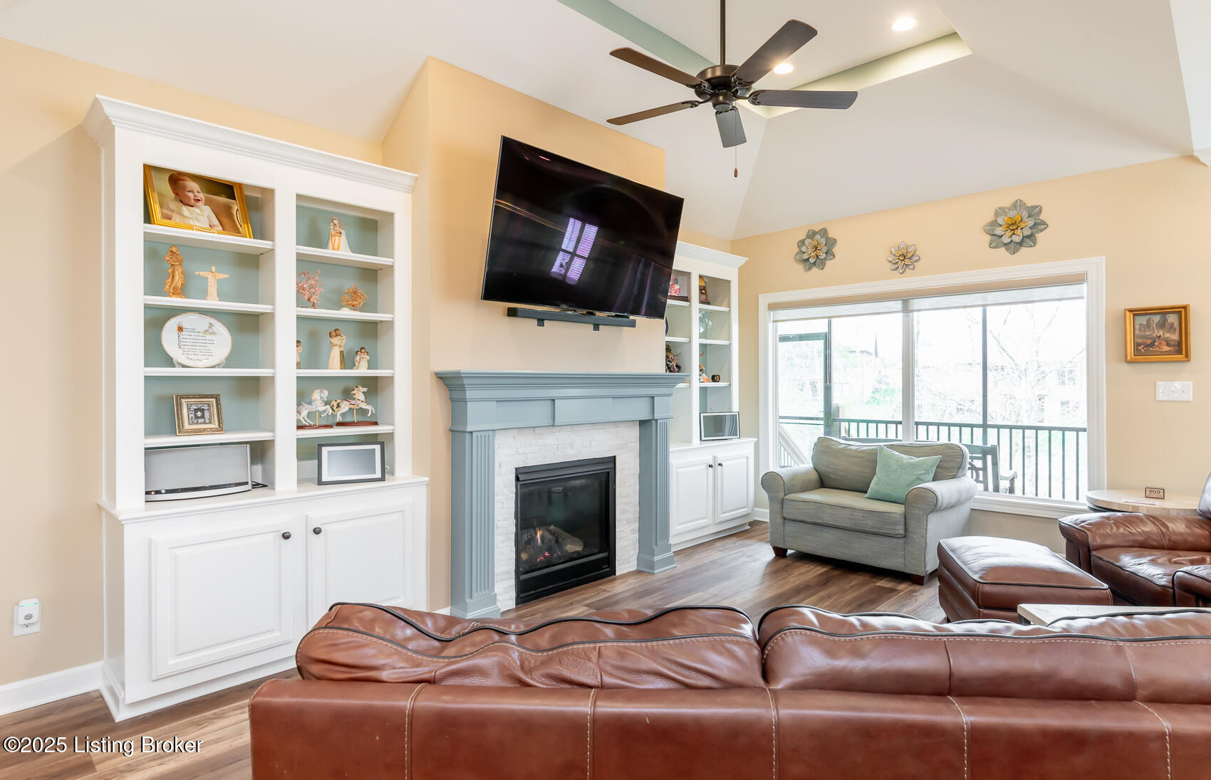 2416 Middle Creek Ct