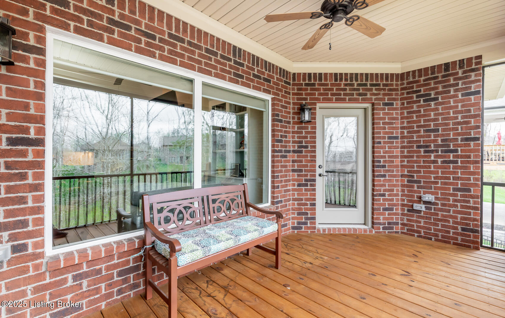 2416 Middle Creek Ct