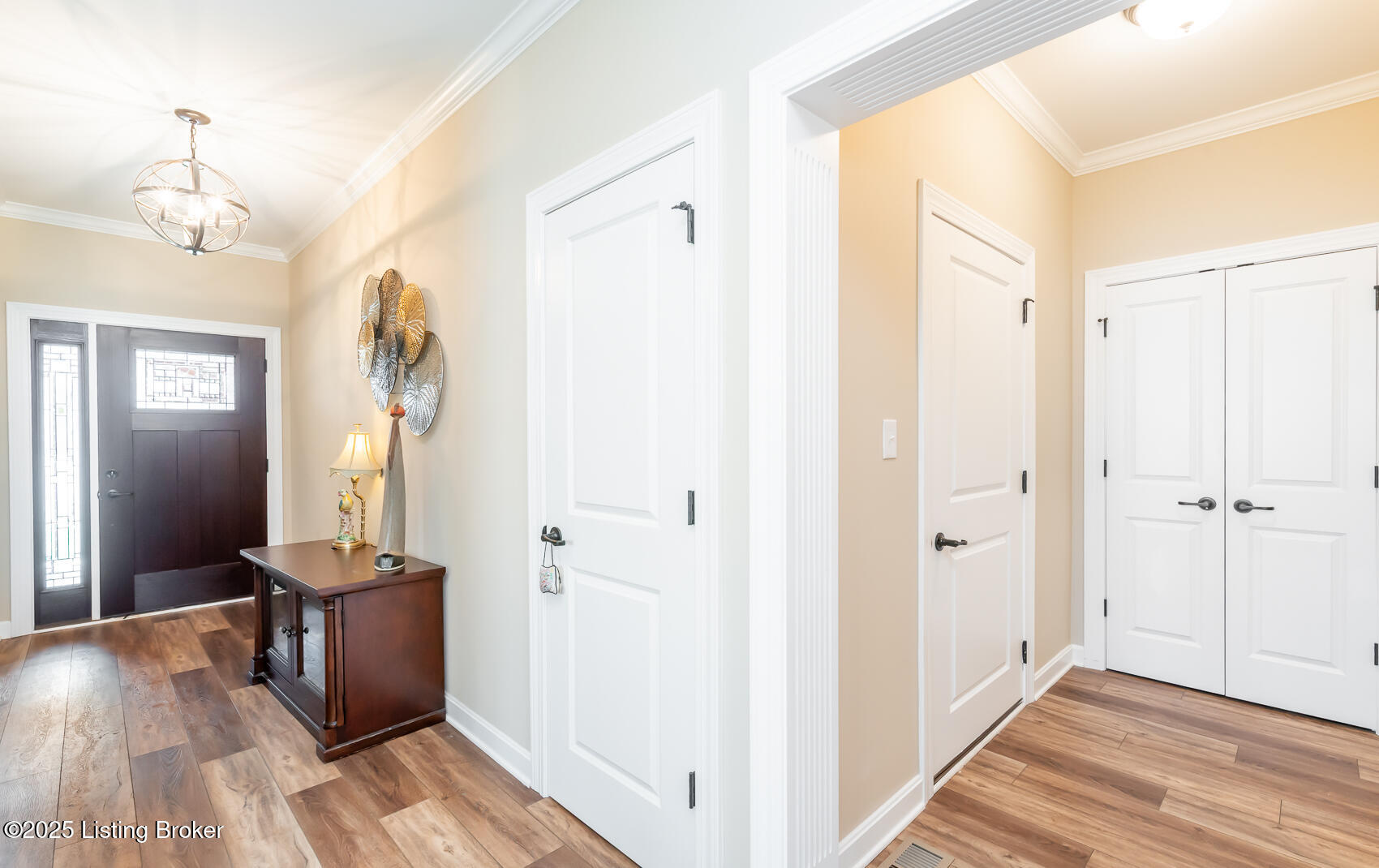 2416 Middle Creek Ct