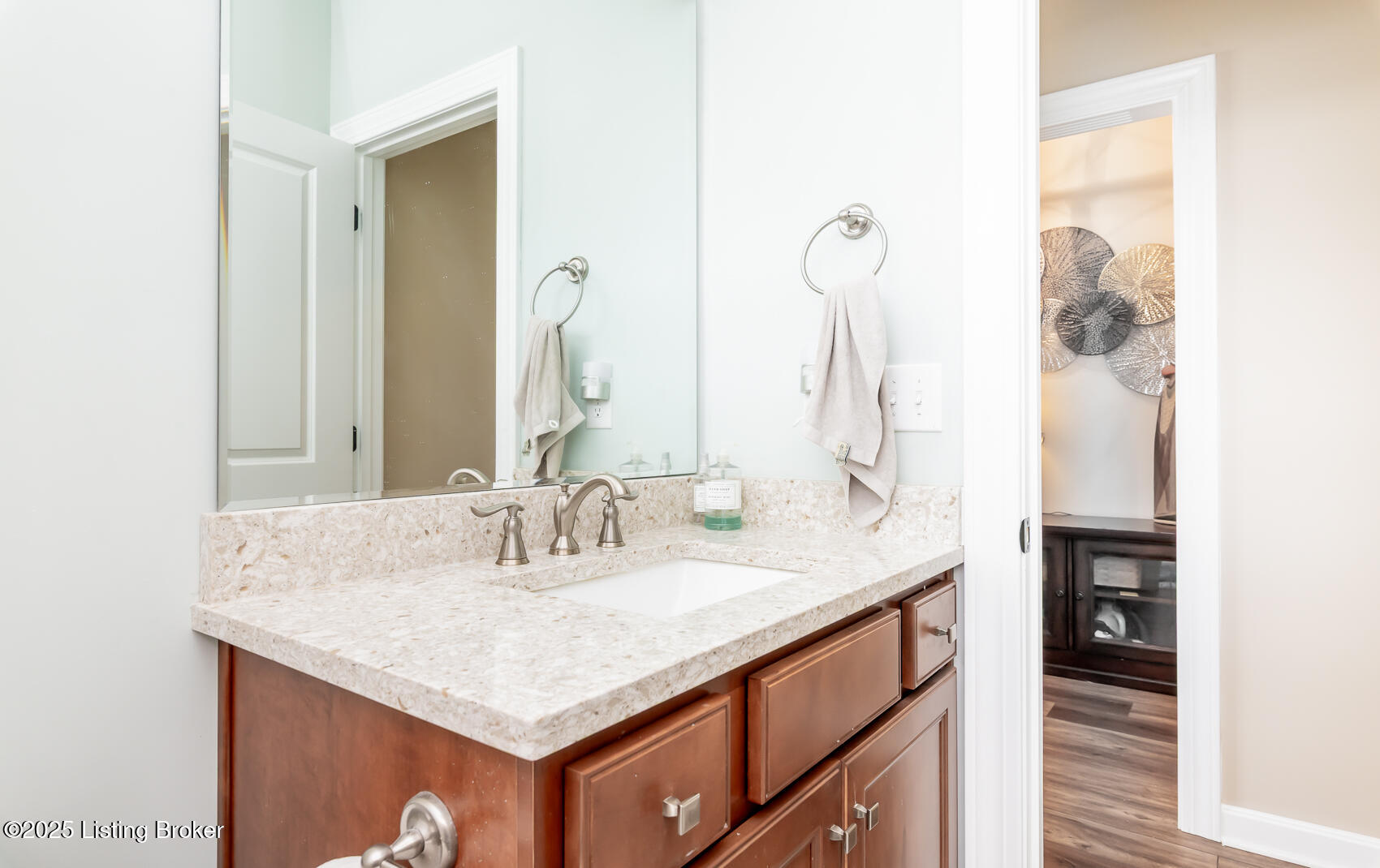 2416 Middle Creek Ct
