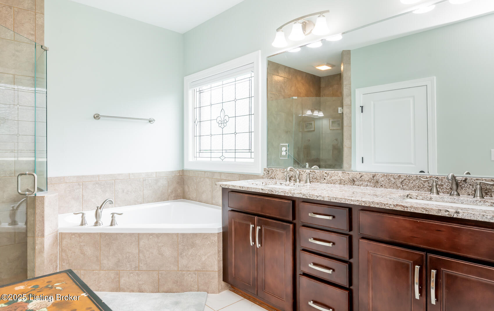 2416 Middle Creek Ct