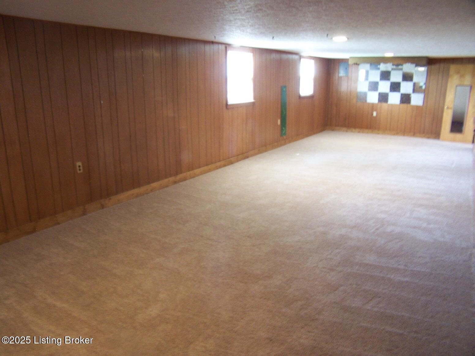 6811 Bebe Ct