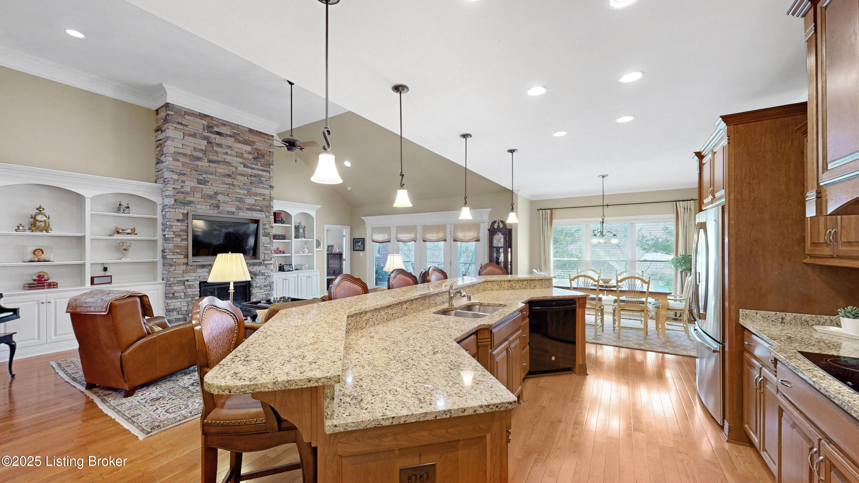 14909 Sycamore Falls Dr