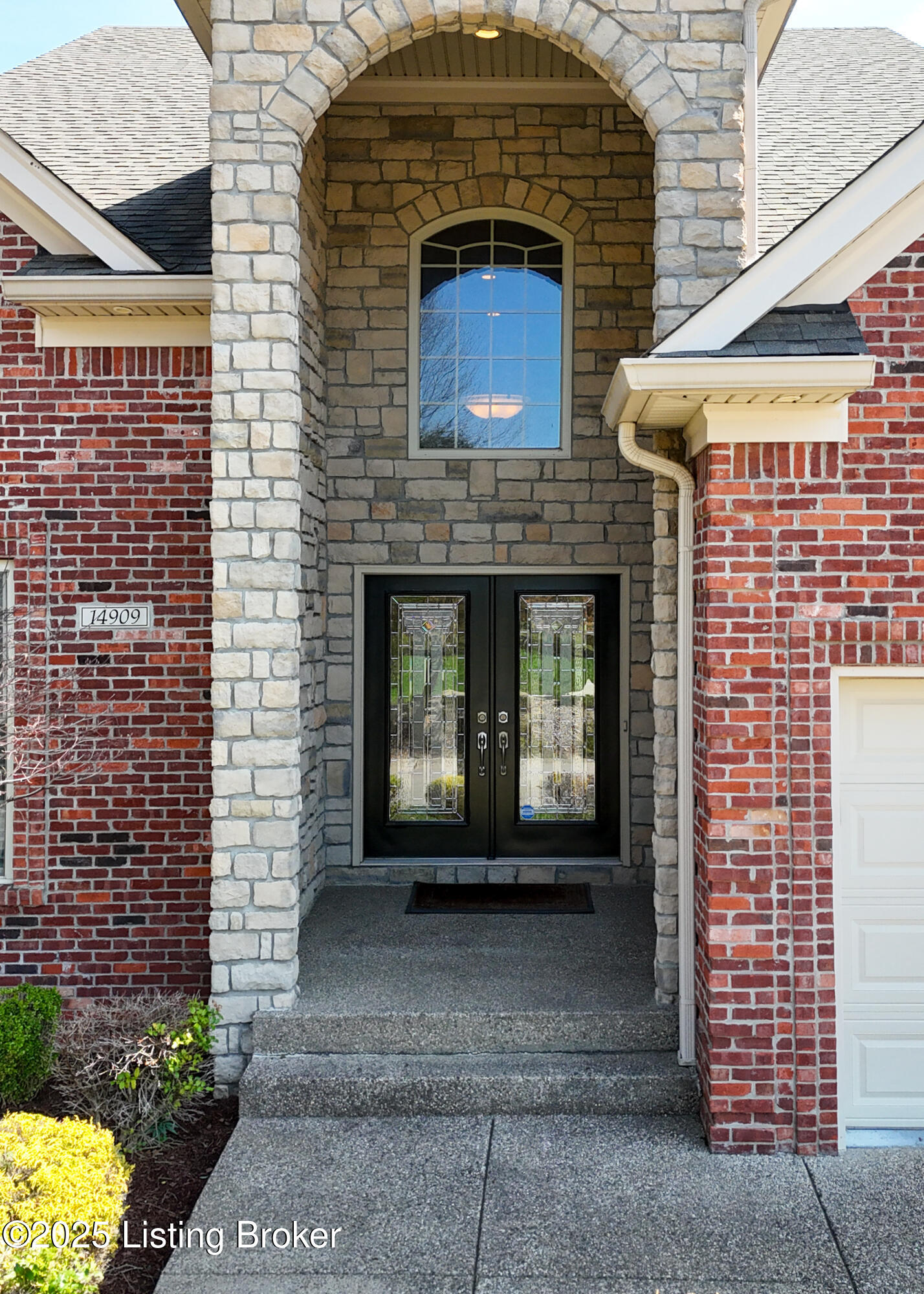 14909 Sycamore Falls Dr