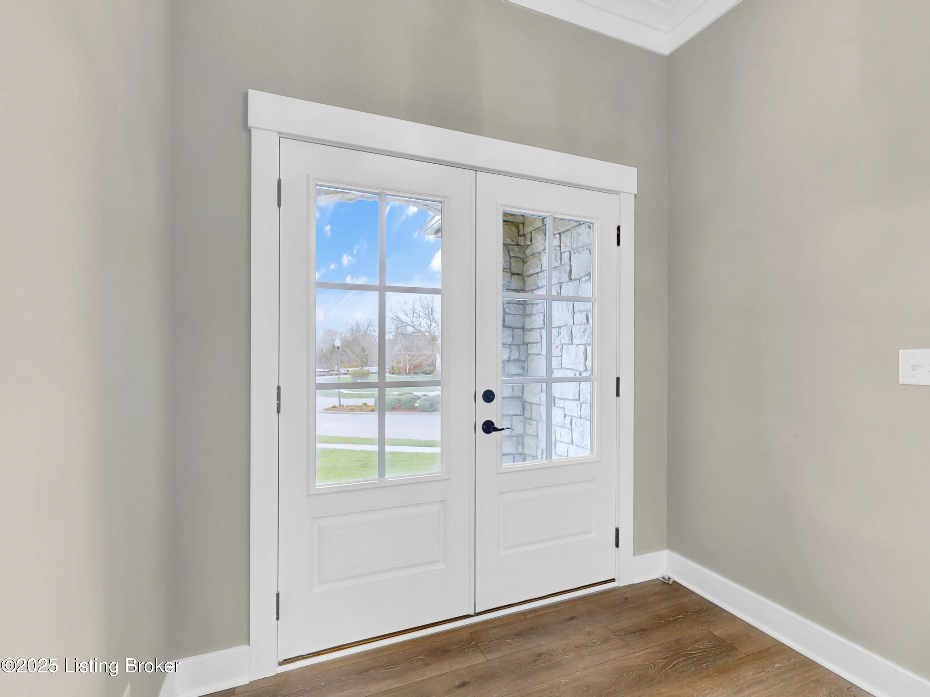 10411 Martinside Dr