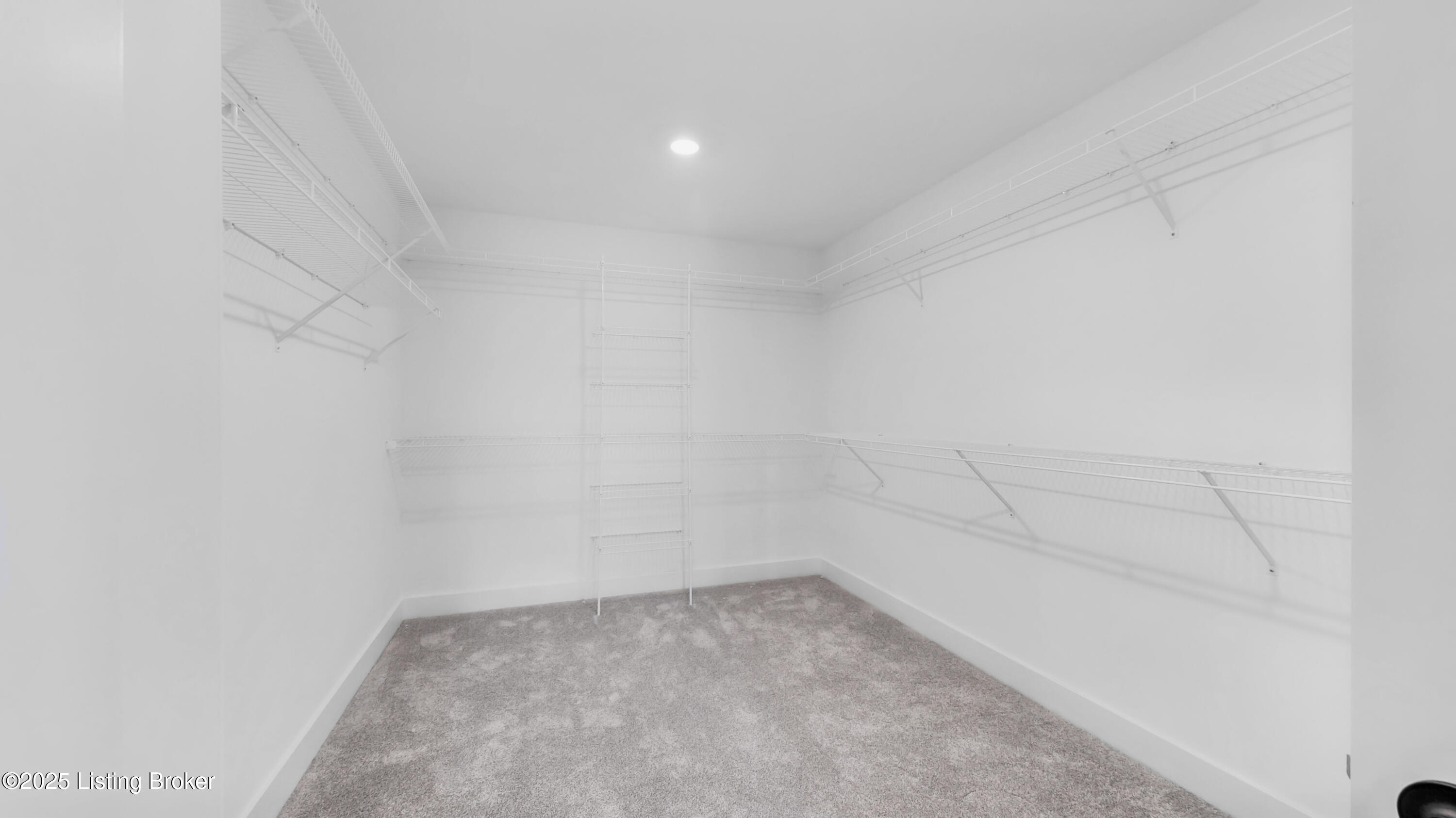 10411 Martinside Dr