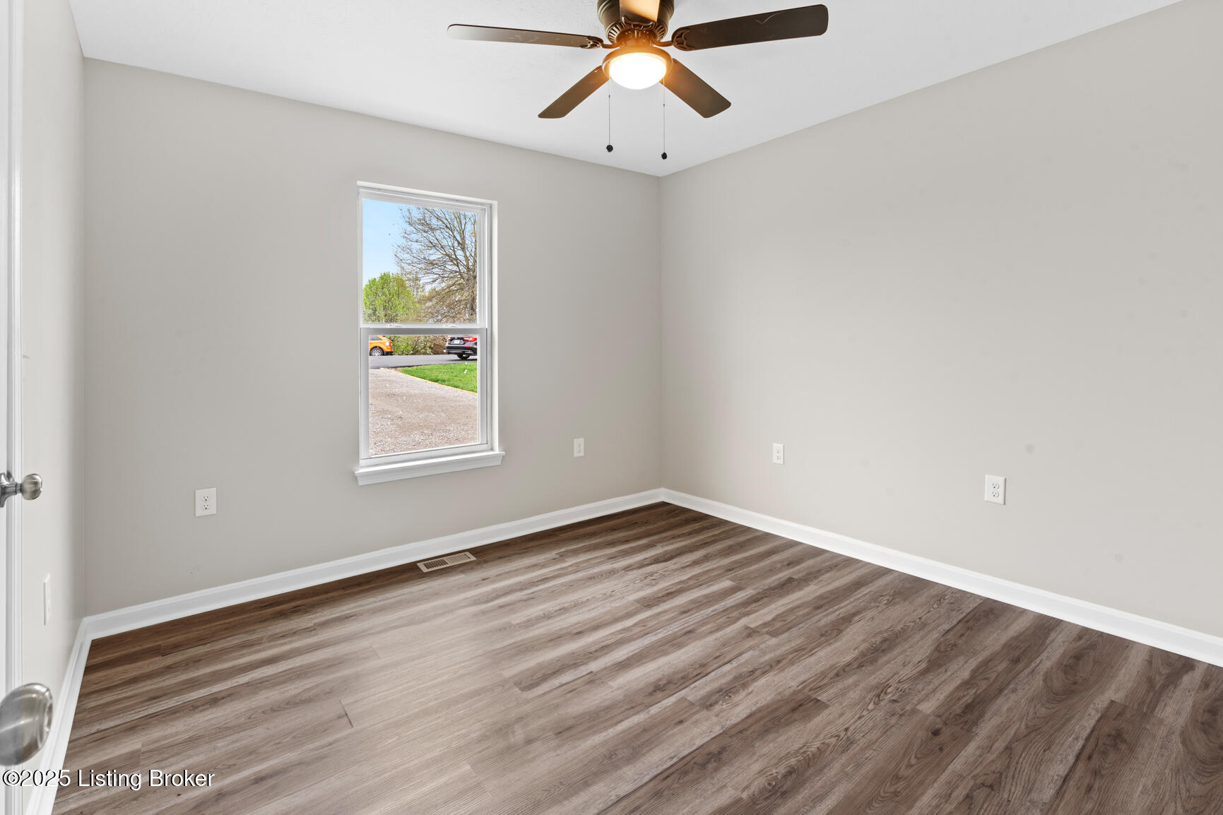 367 Evelyn Dr