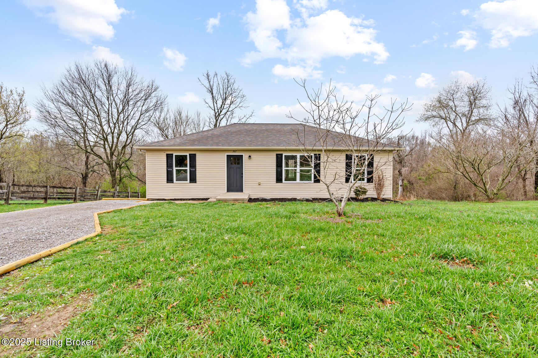 367 Evelyn Dr