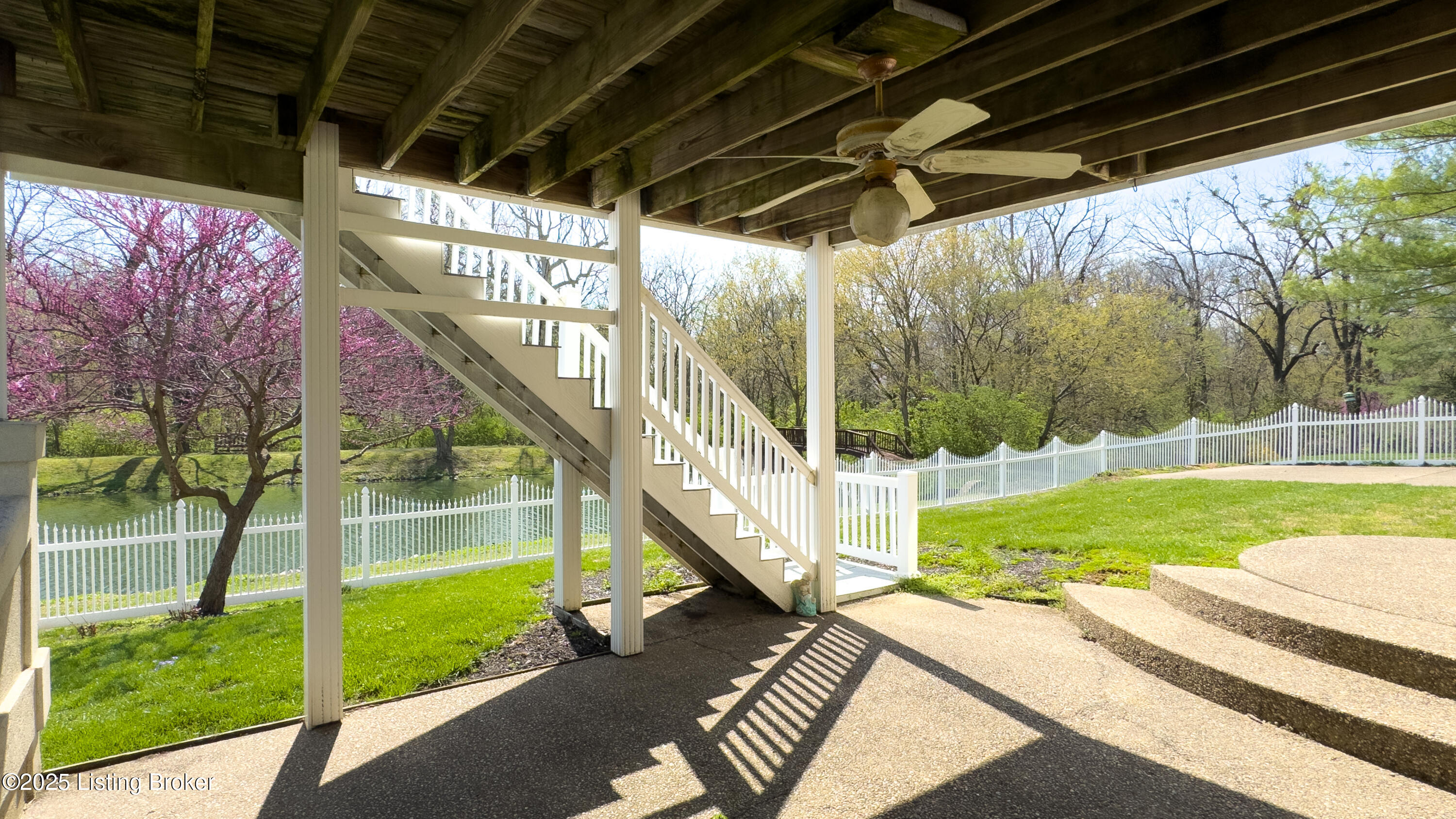 608 Lake Sterling Rd
