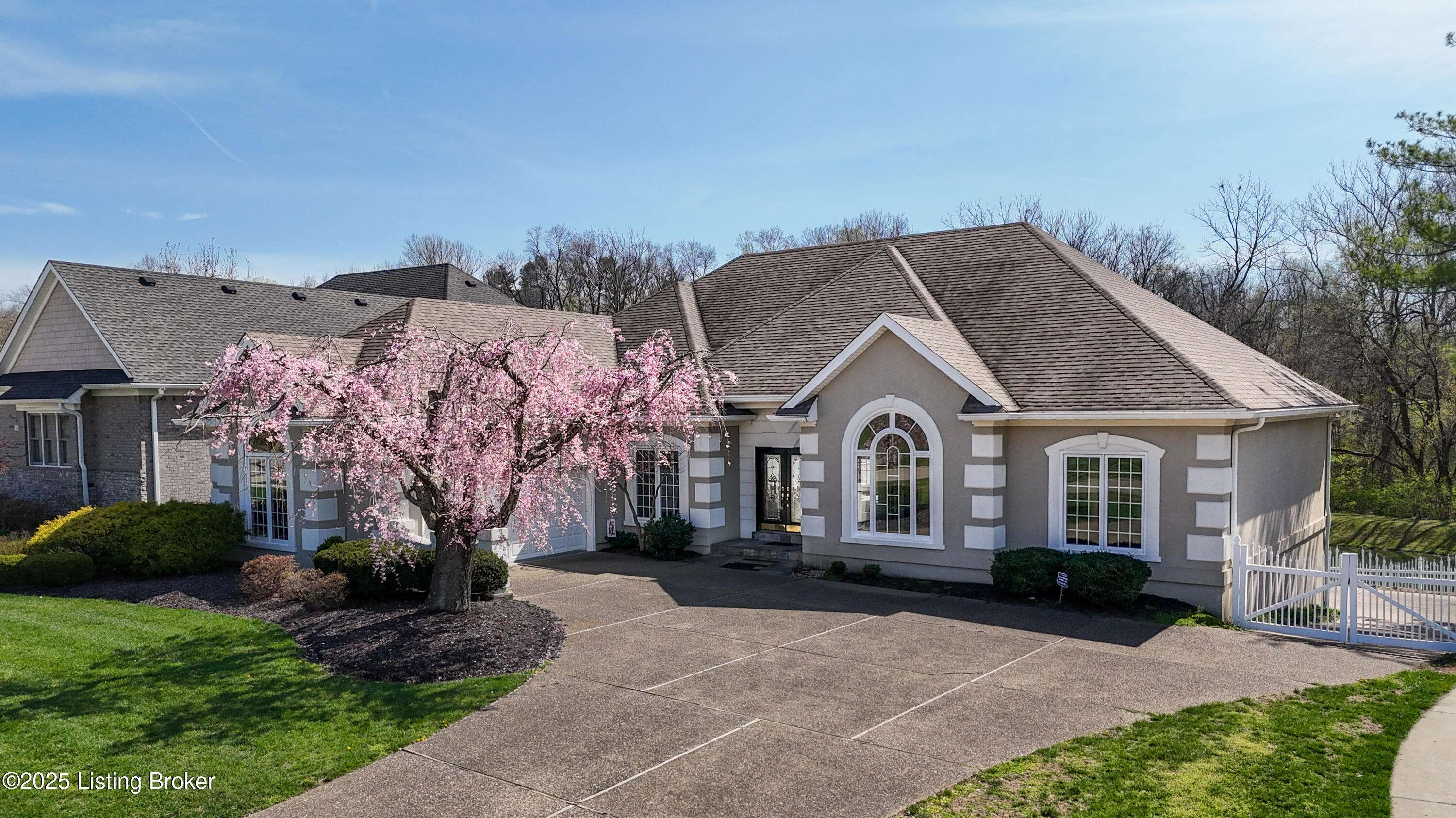 608 Lake Sterling Rd