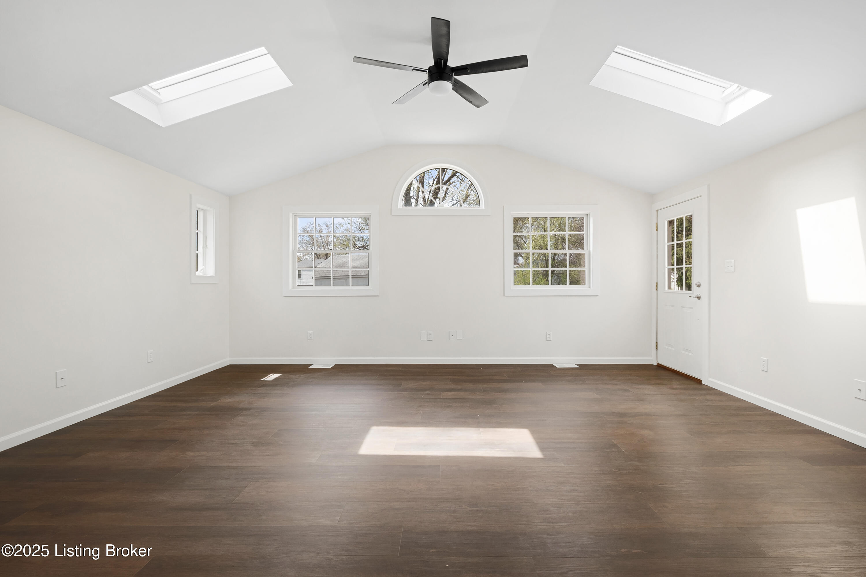 4410 Murphy Ln