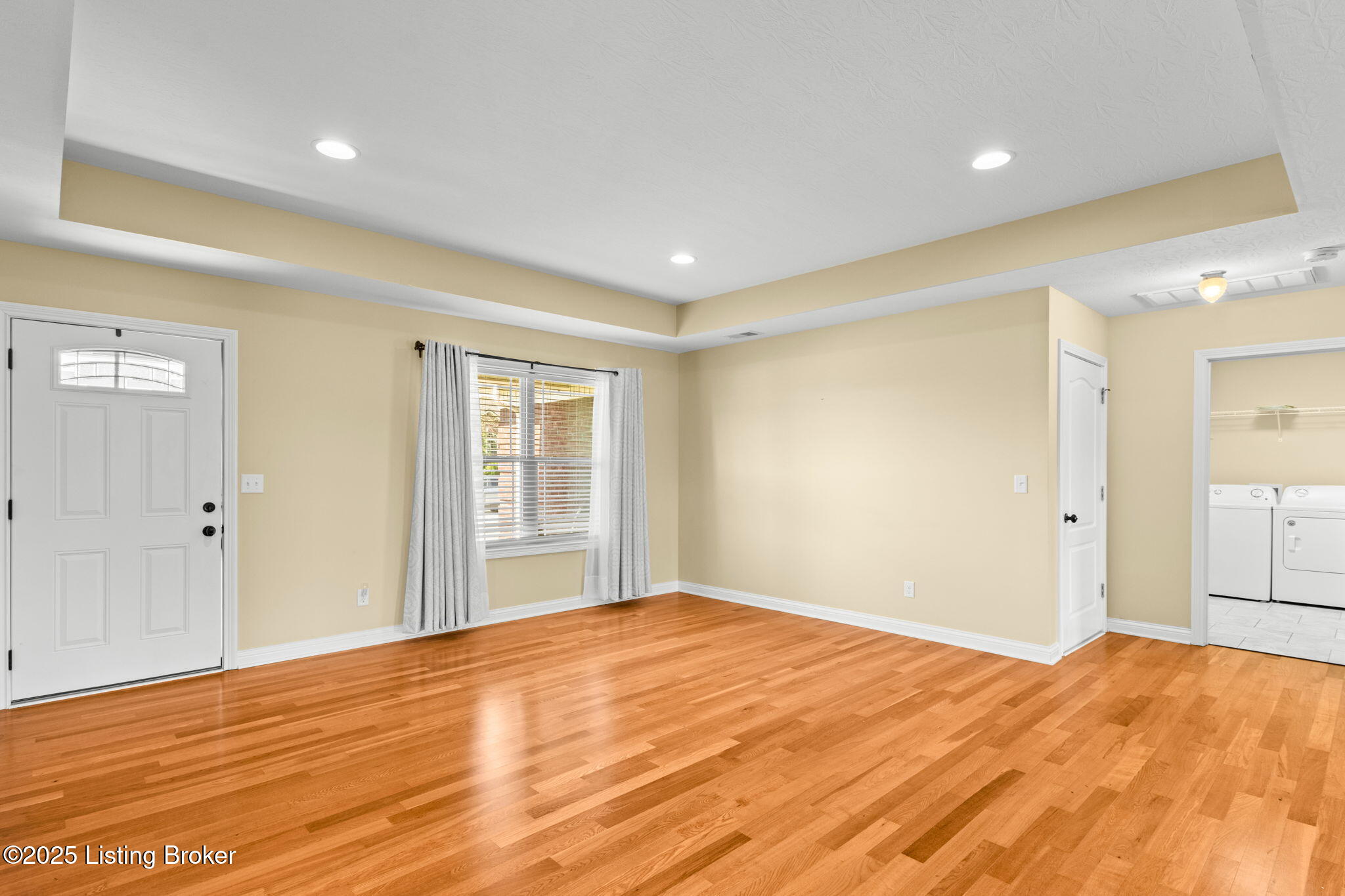 200 Ruth Ln