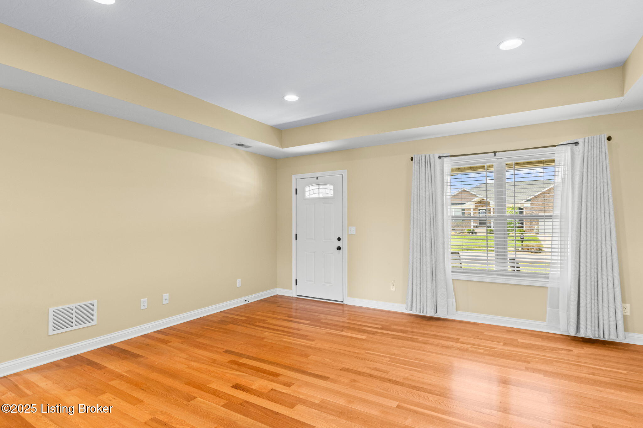 200 Ruth Ln