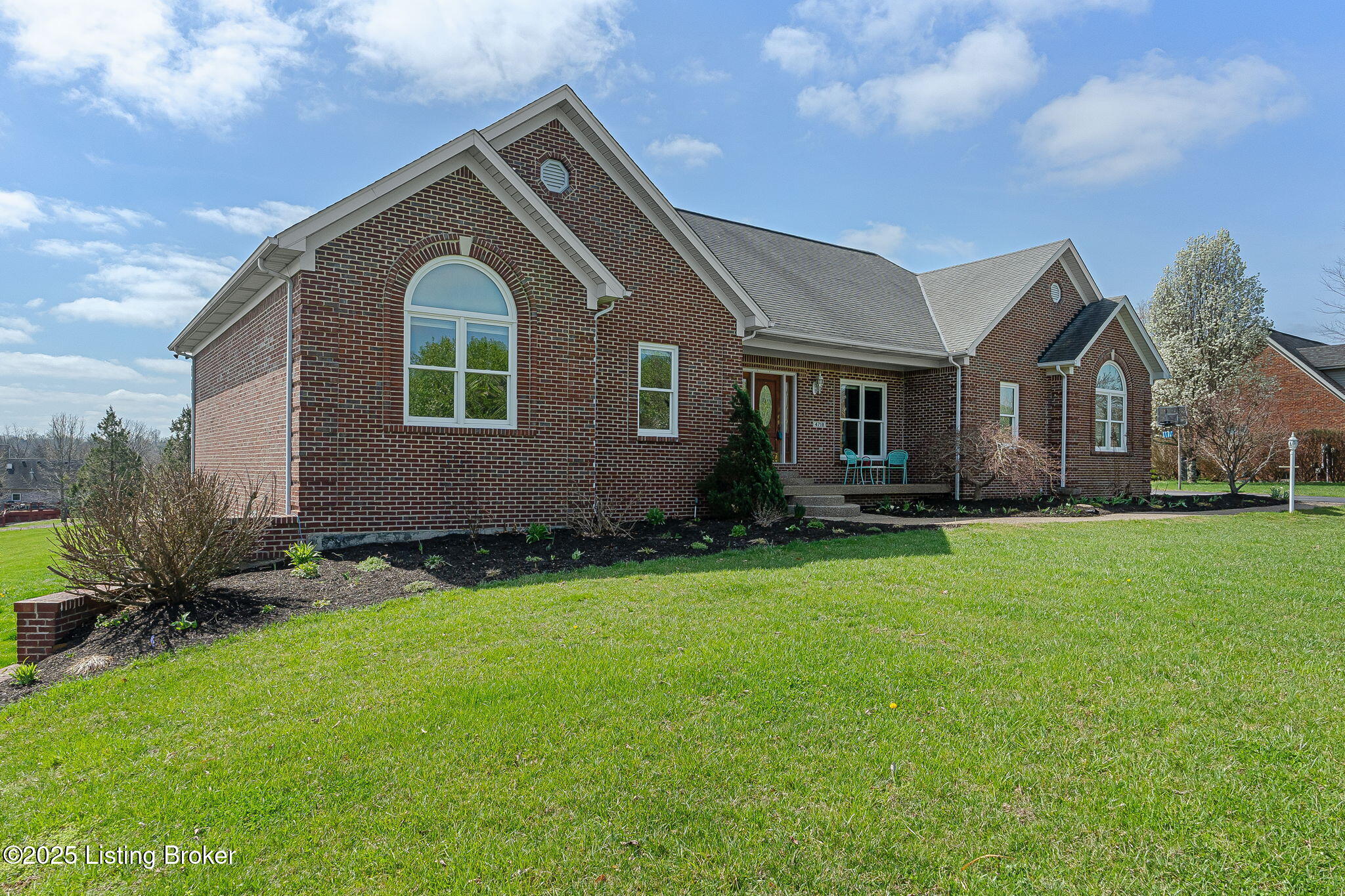 4718 Sunny Hill Dr