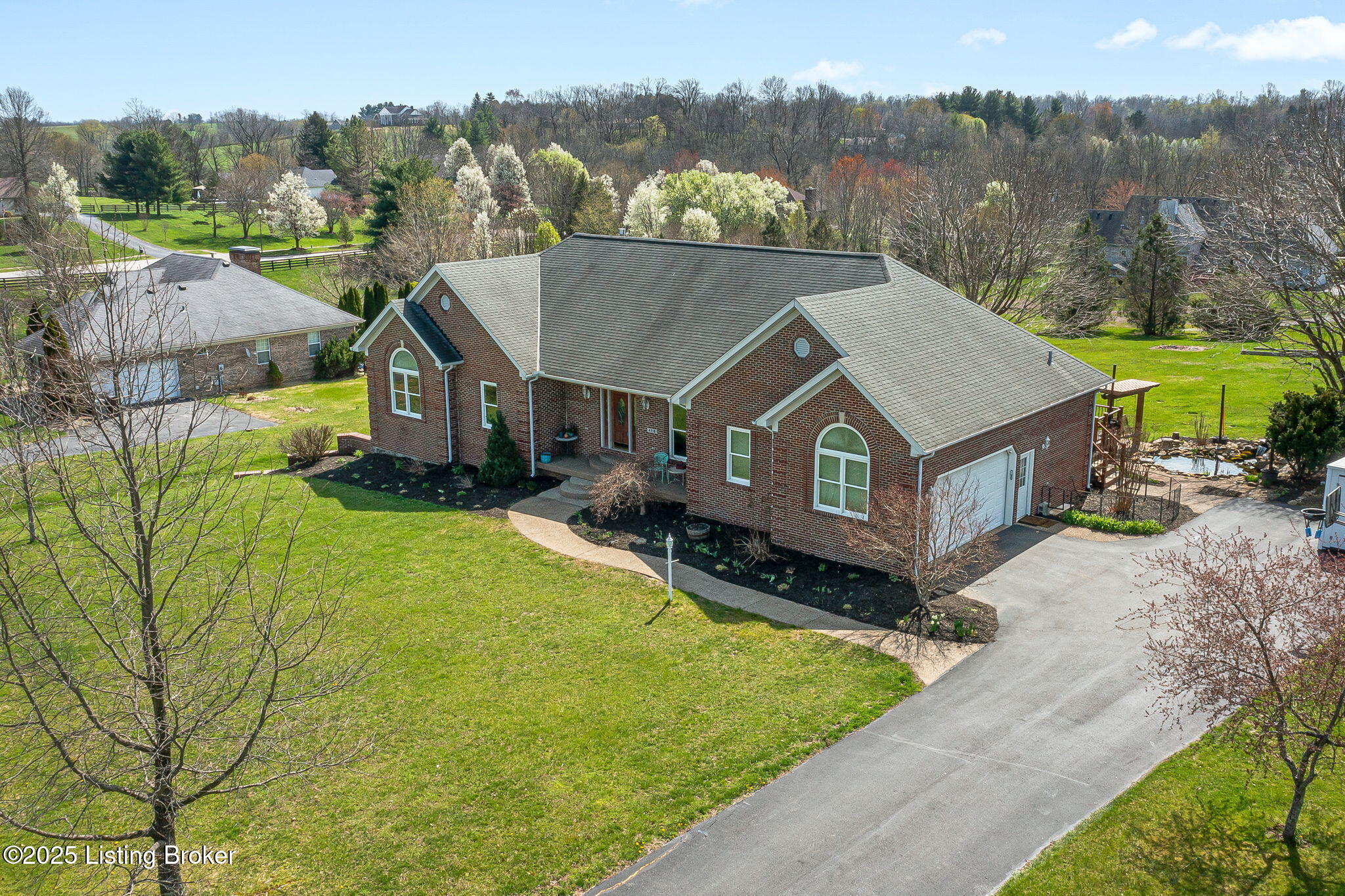 4718 Sunny Hill Dr