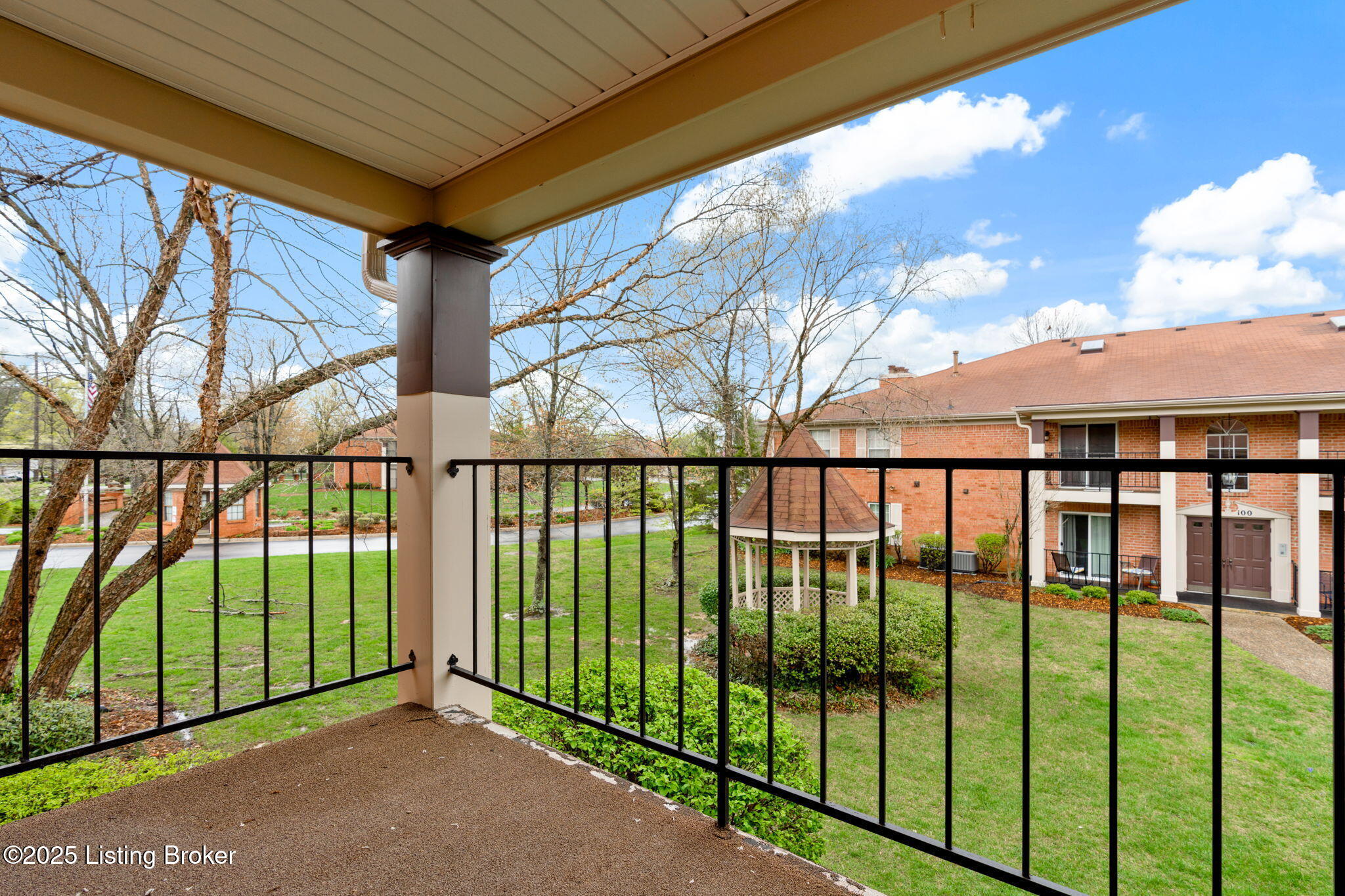 205 Forest Park Rd