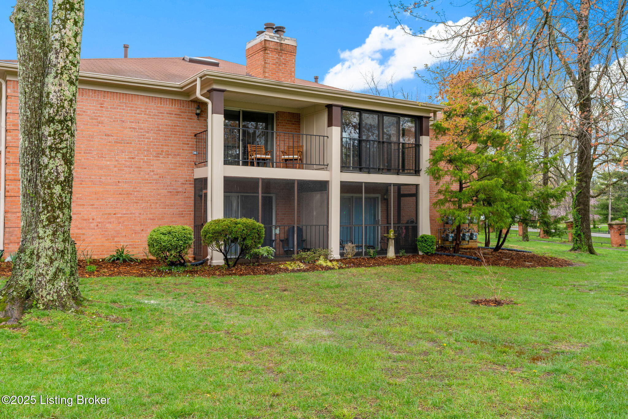 205 Forest Park Rd