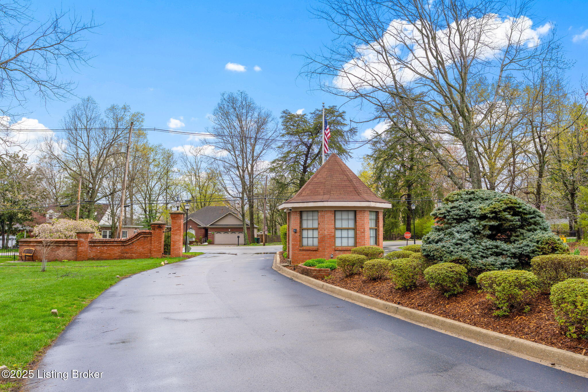 205 Forest Park Rd