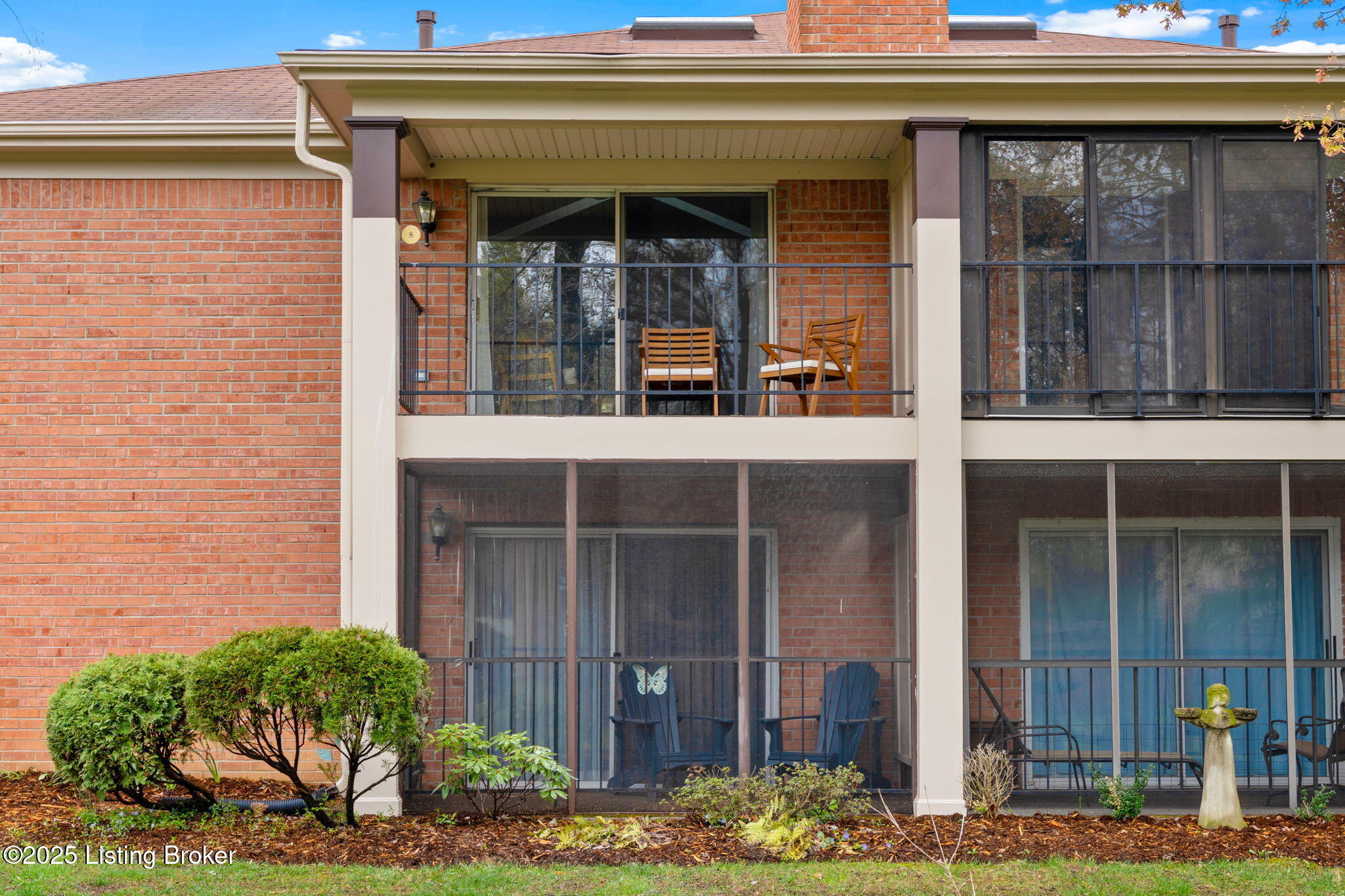 205 Forest Park Rd
