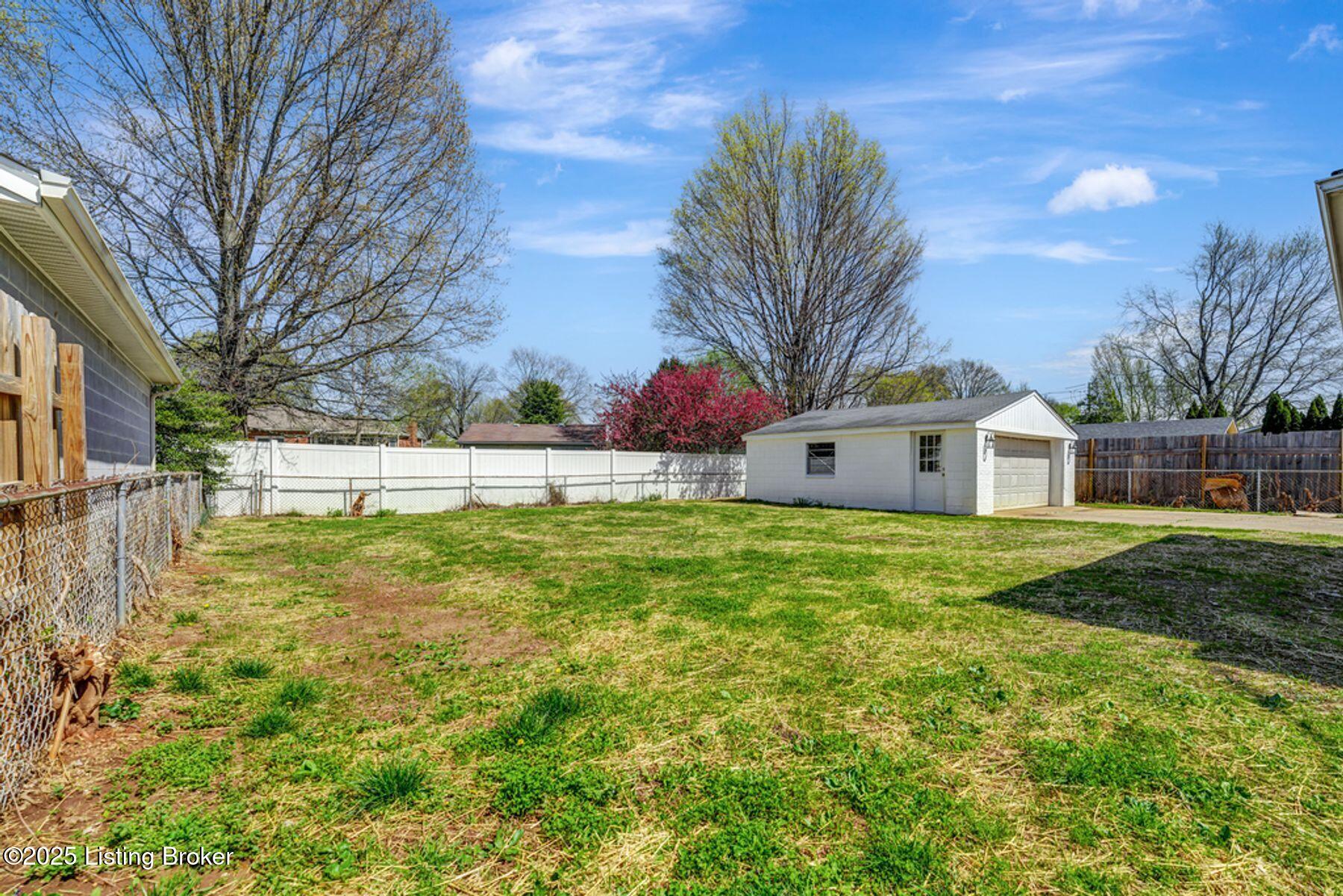 4113 Hunsinger Ln