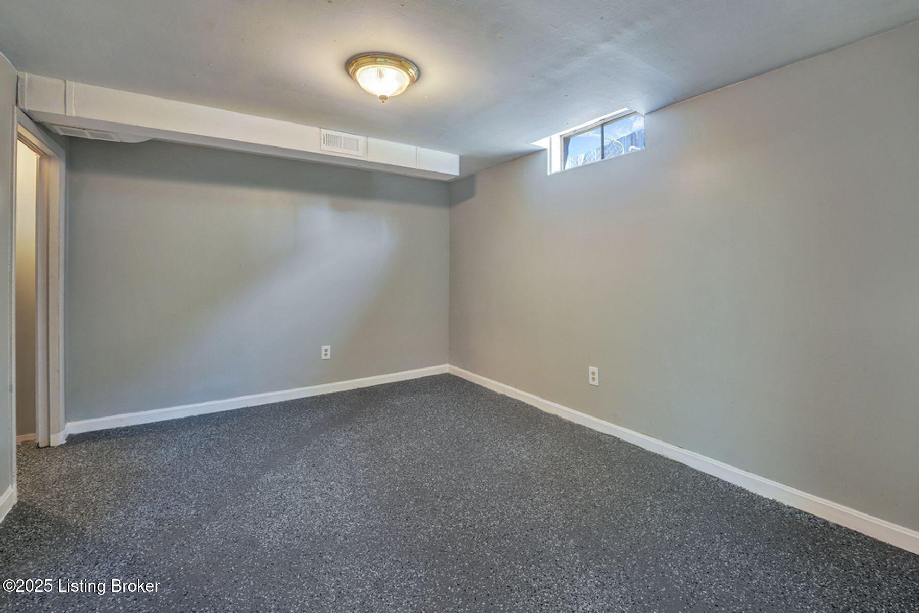 4113 Hunsinger Ln