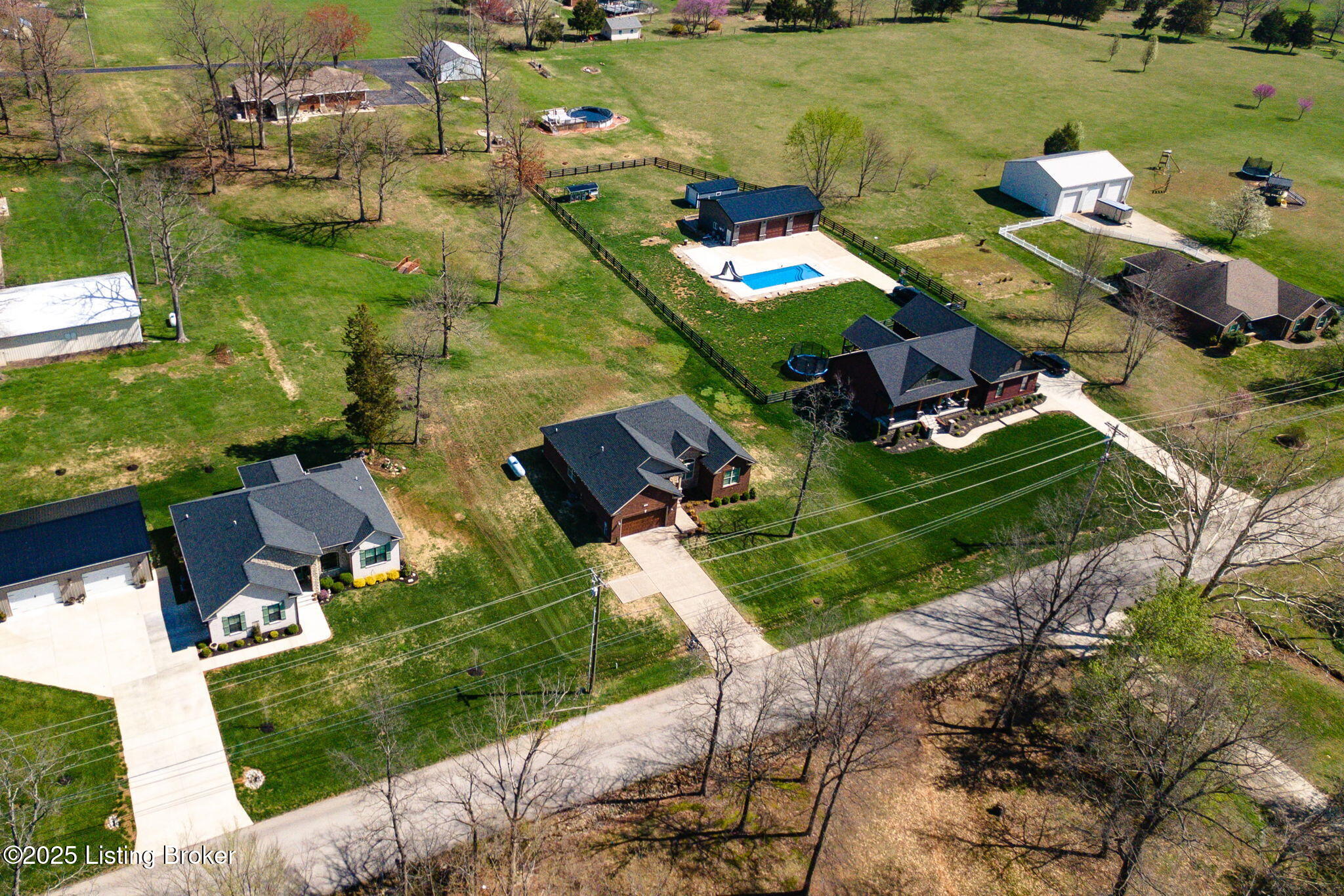 150 Barbara Sue Ln