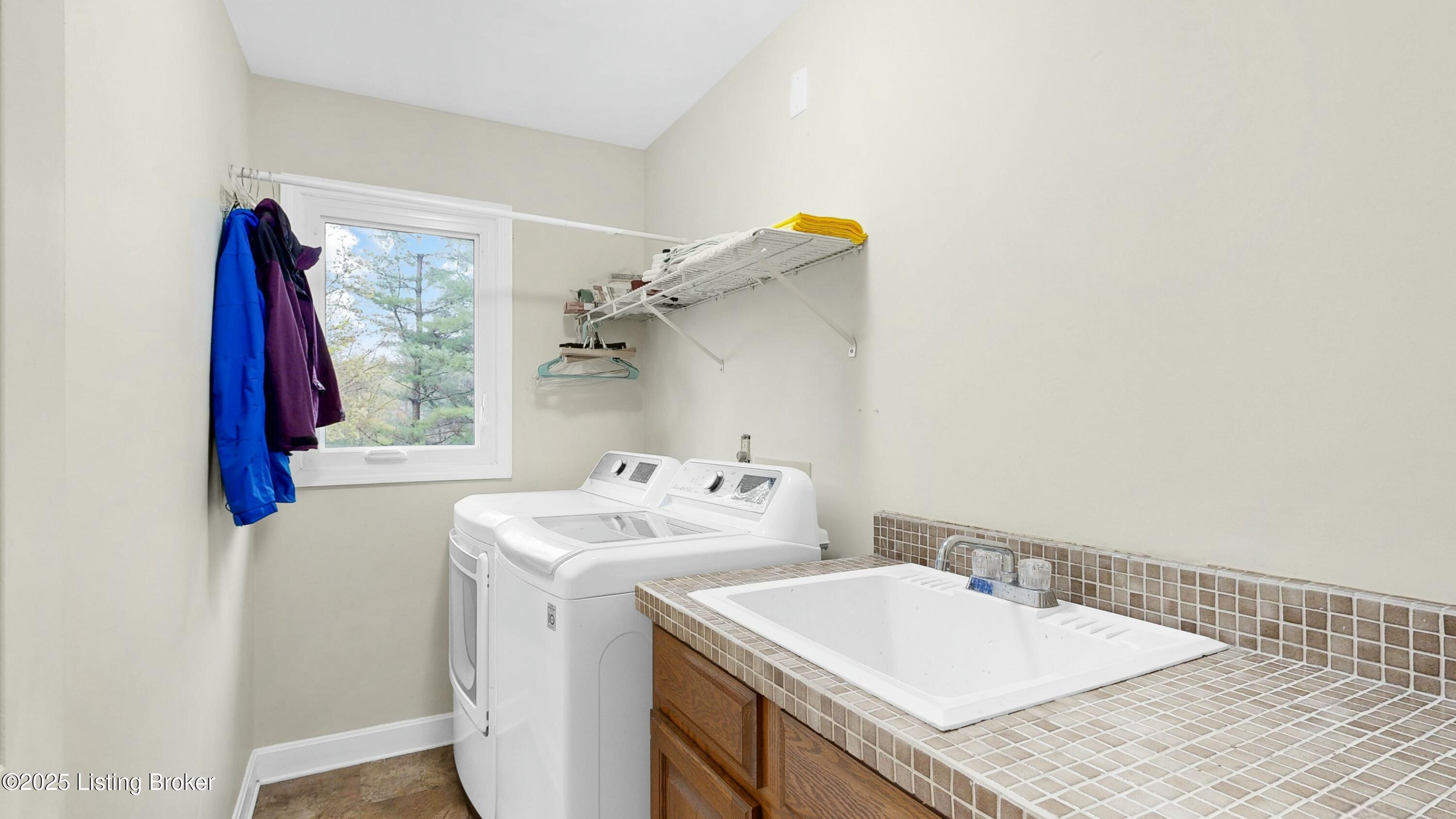 10802 Hobbs Station Rd